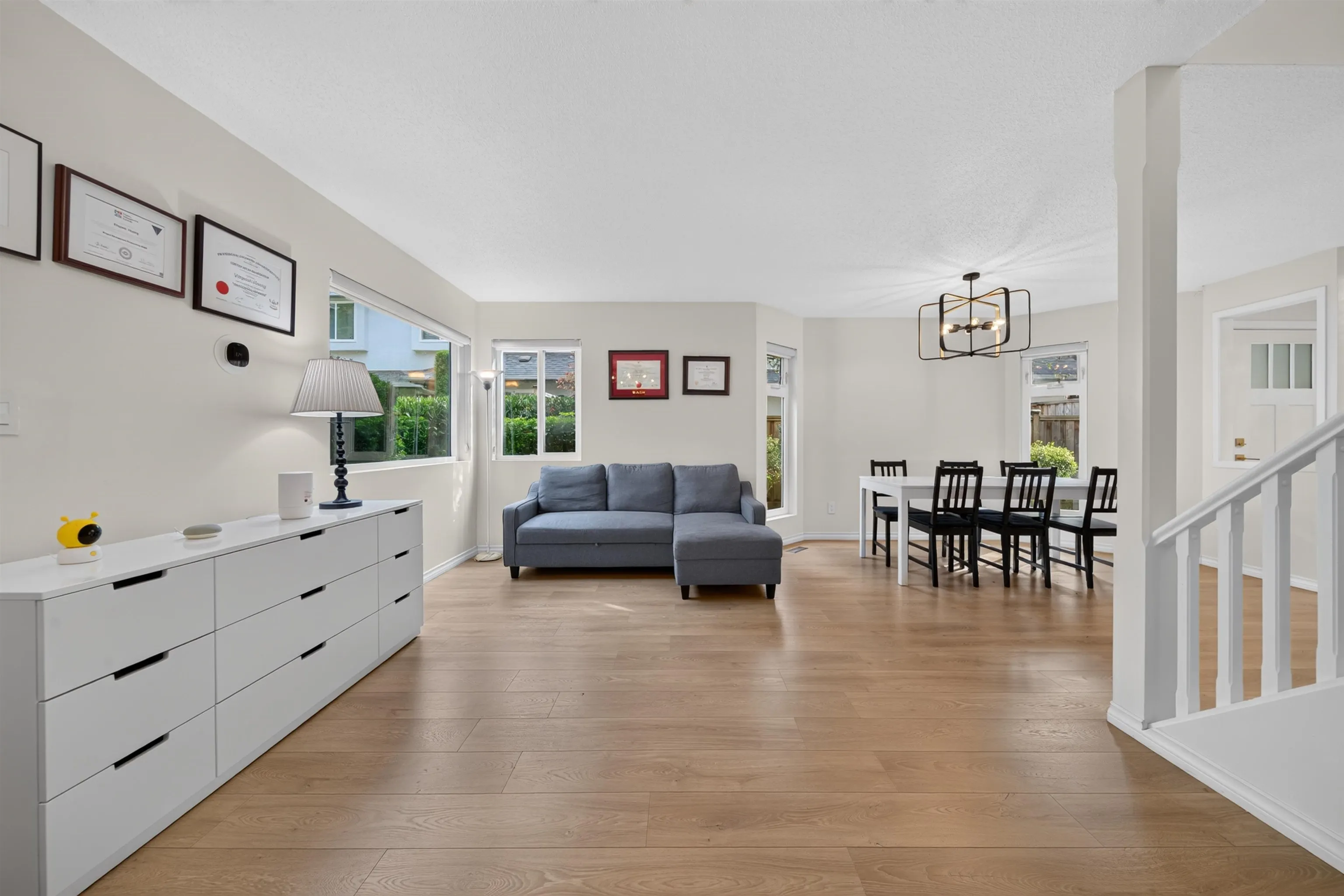 5111 Maple Road #6