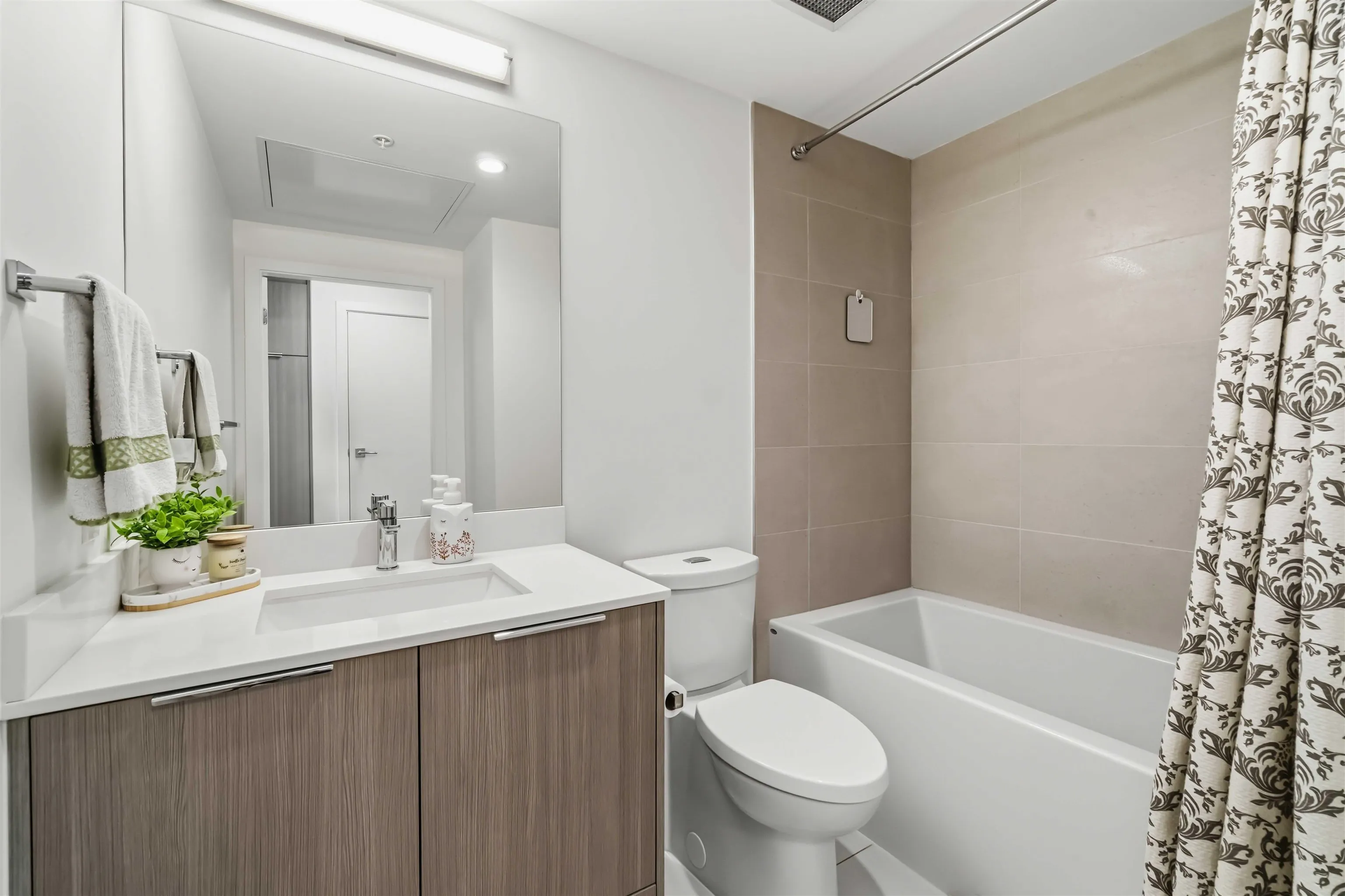 1401 Hunter Street #1306