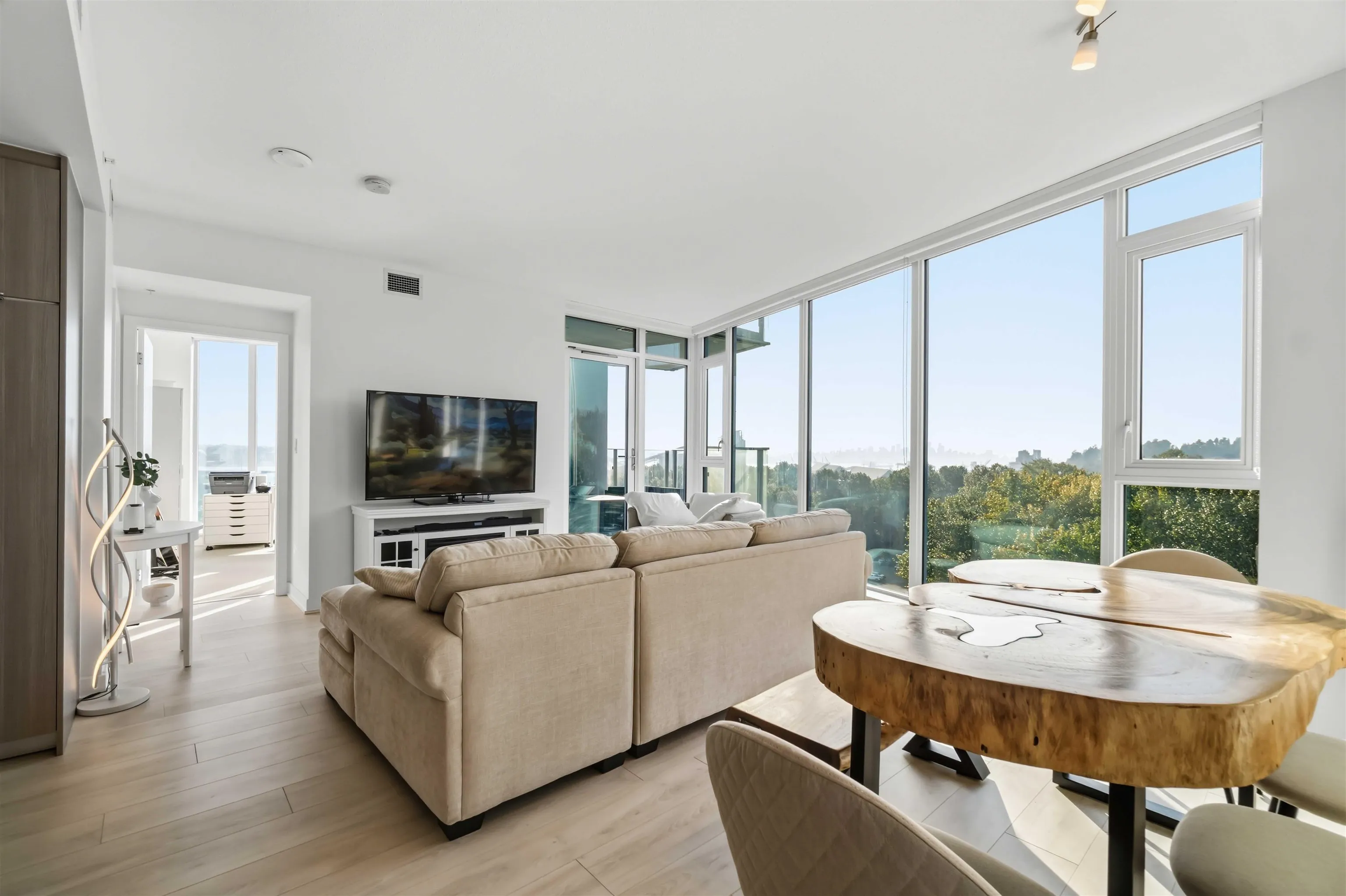 1401 Hunter Street #1306