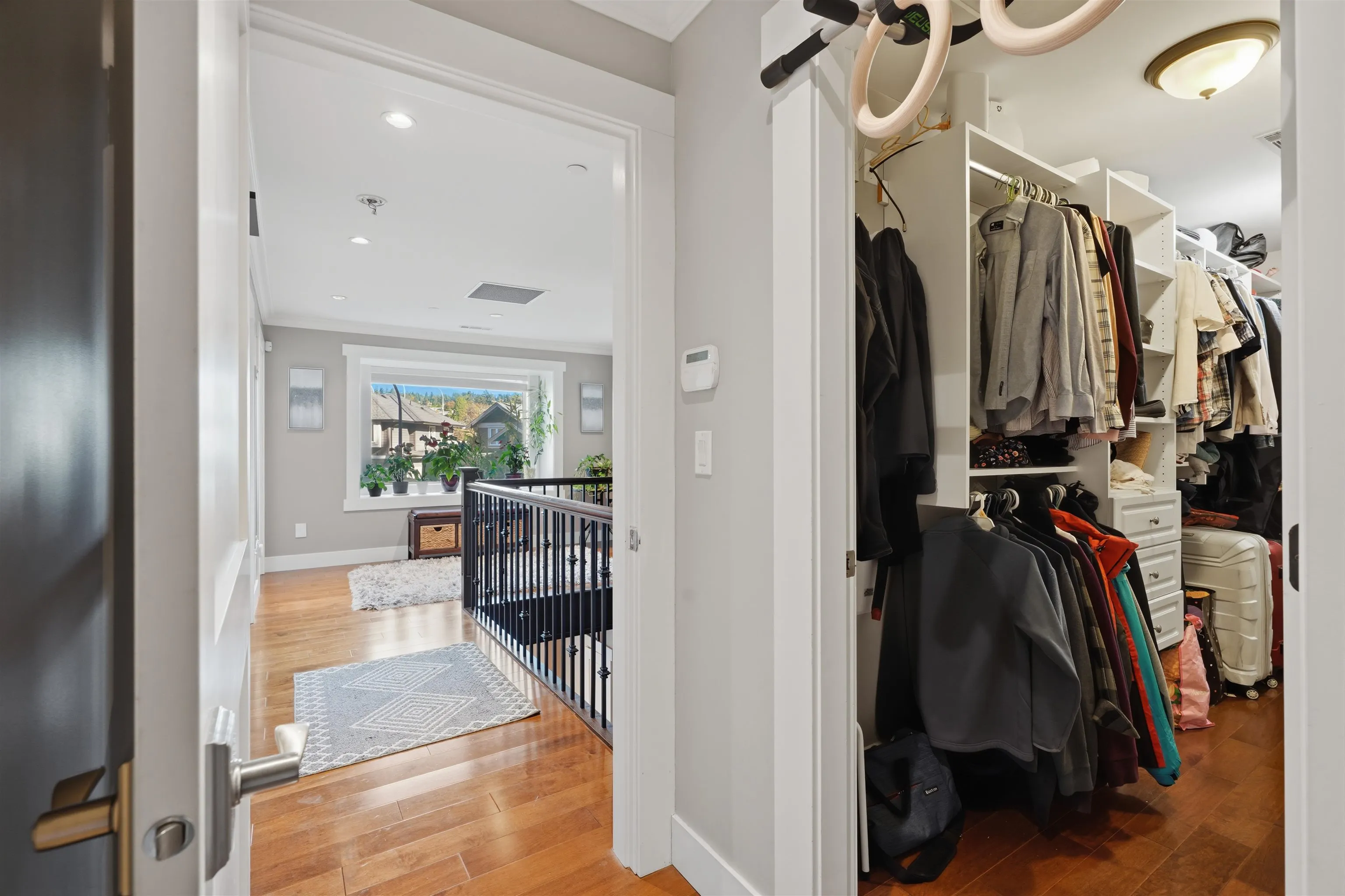 631 W 24th Close