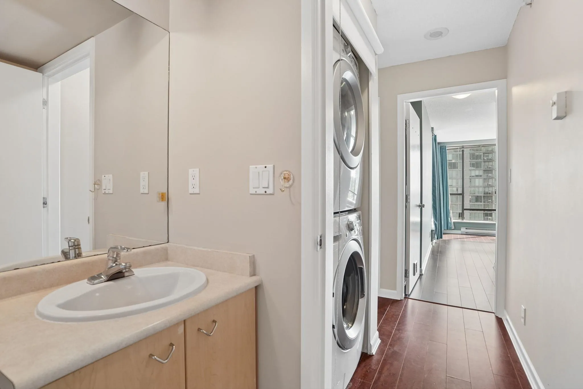 8180 Granville Avenue #1006