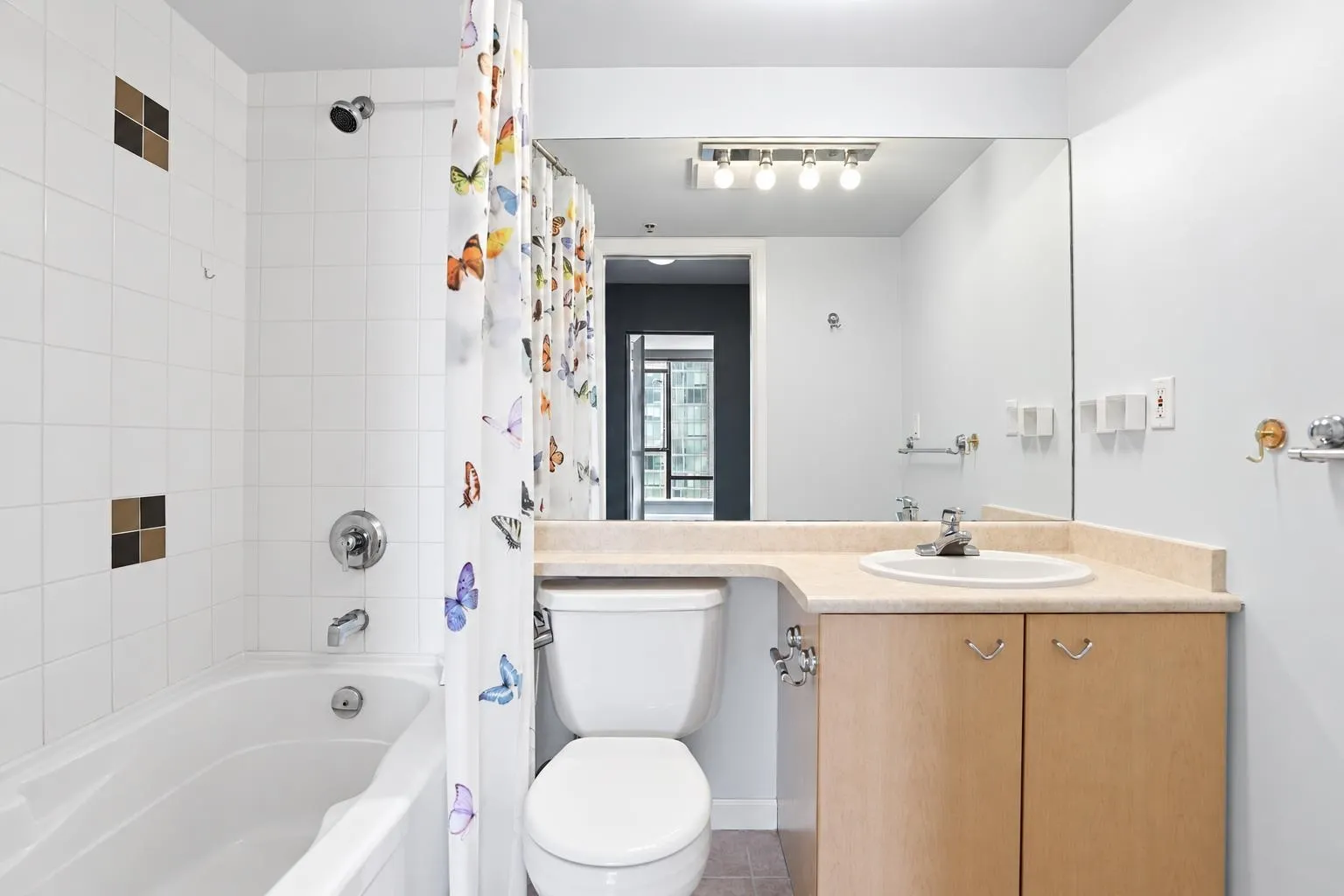 8180 Granville Avenue #1006
