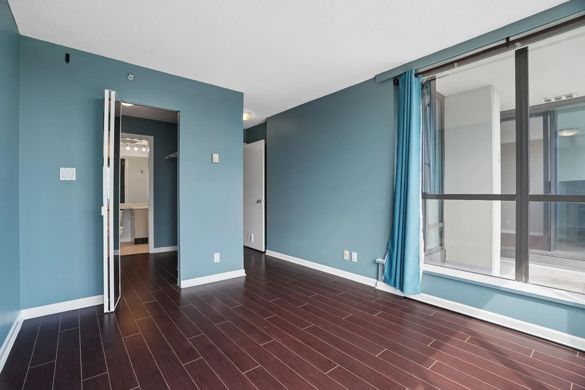 8180 Granville Avenue #1006
