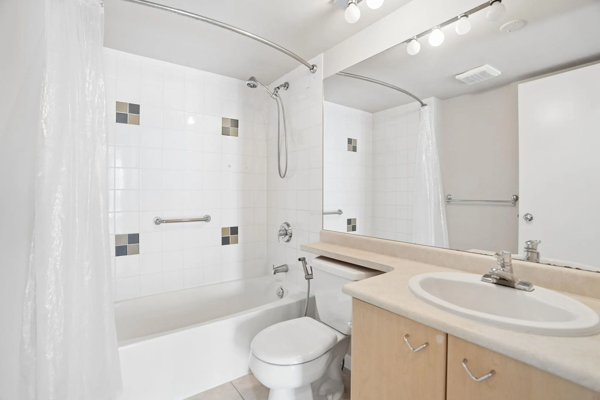 8180 Granville Avenue #1006