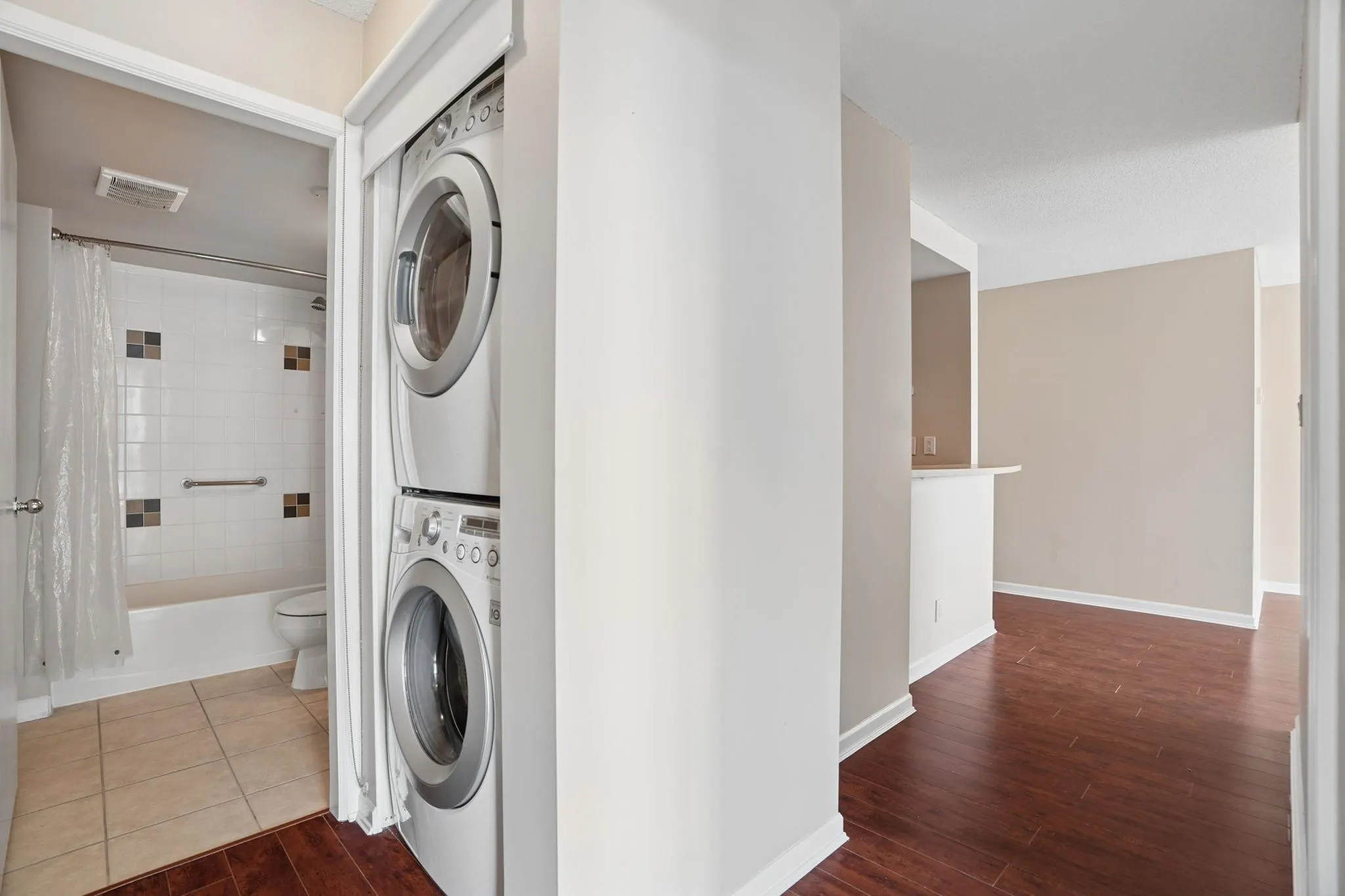8180 Granville Avenue #1006