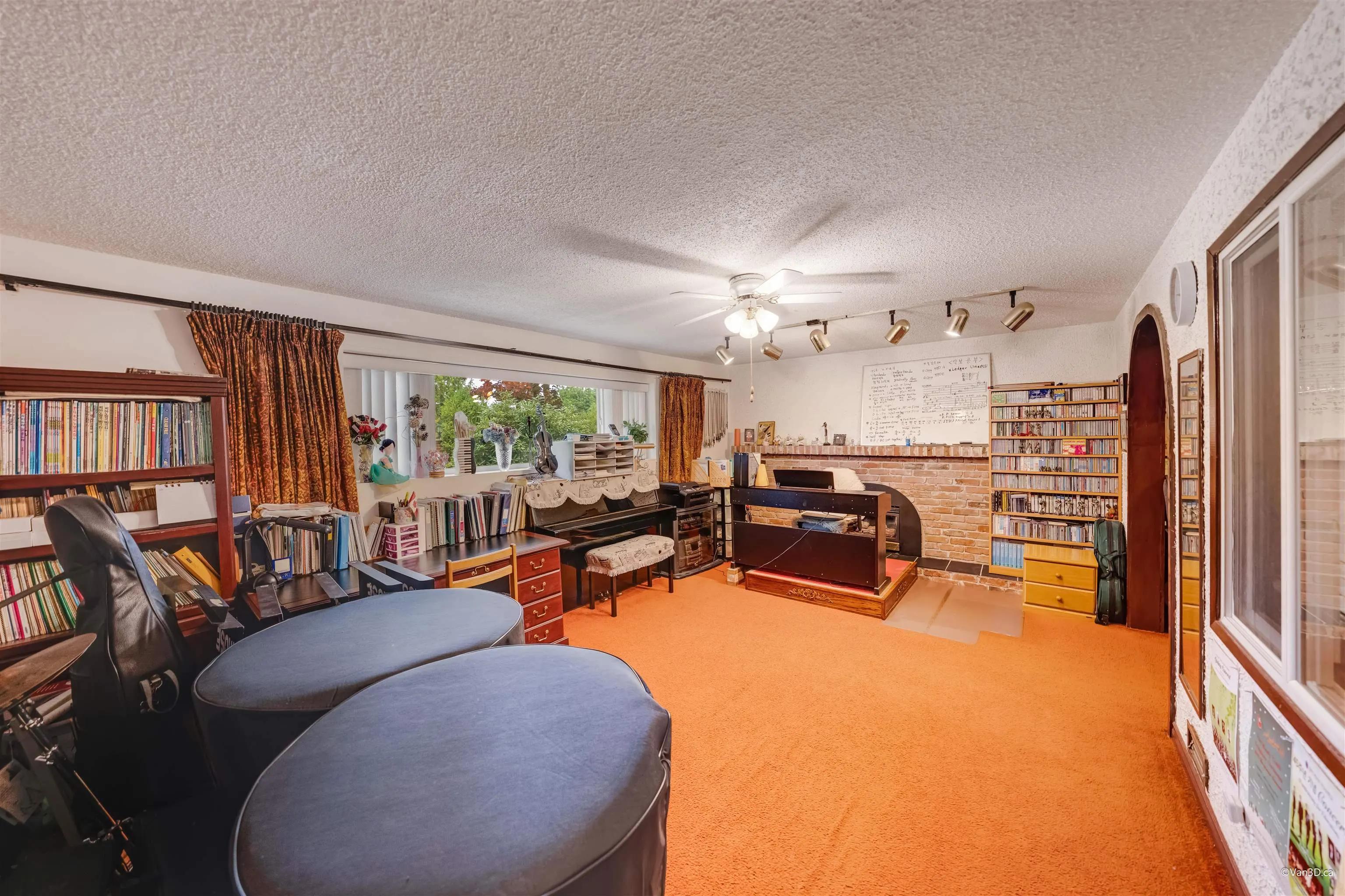 1119 Tuxedo Drive