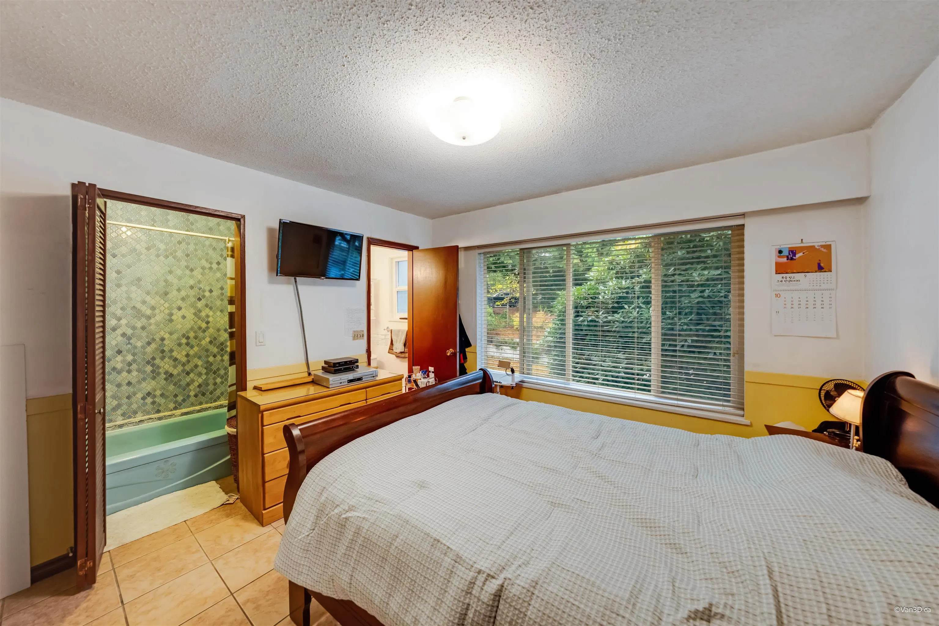 1119 Tuxedo Drive