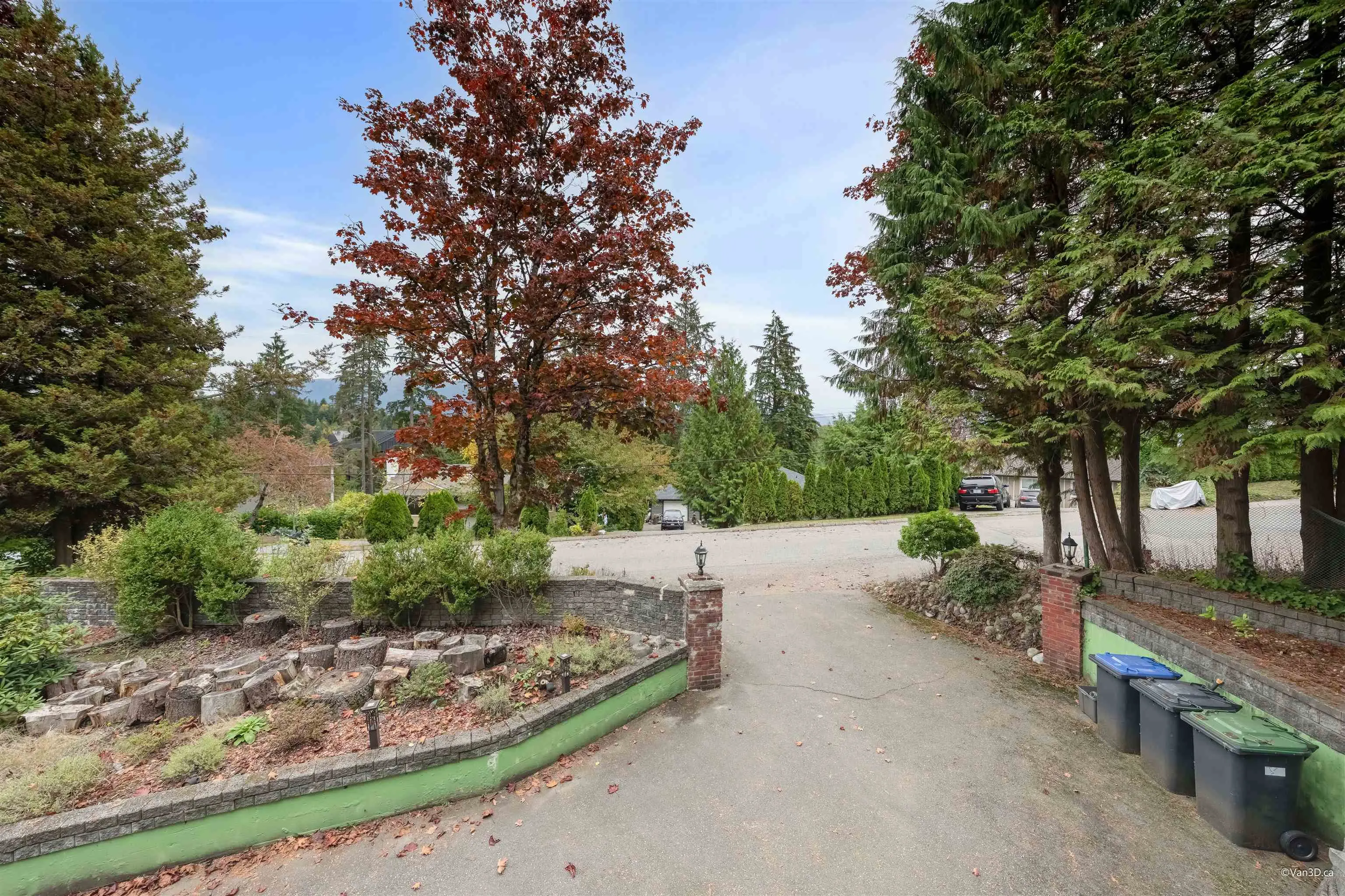 1119 Tuxedo Drive