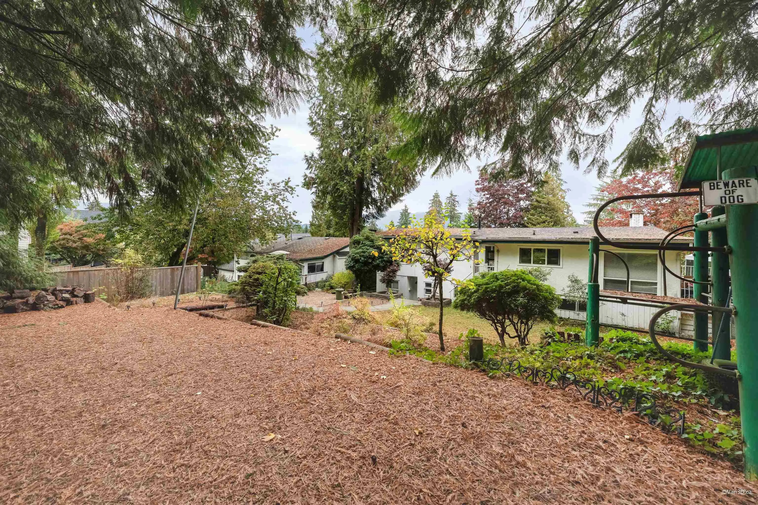 1119 Tuxedo Drive