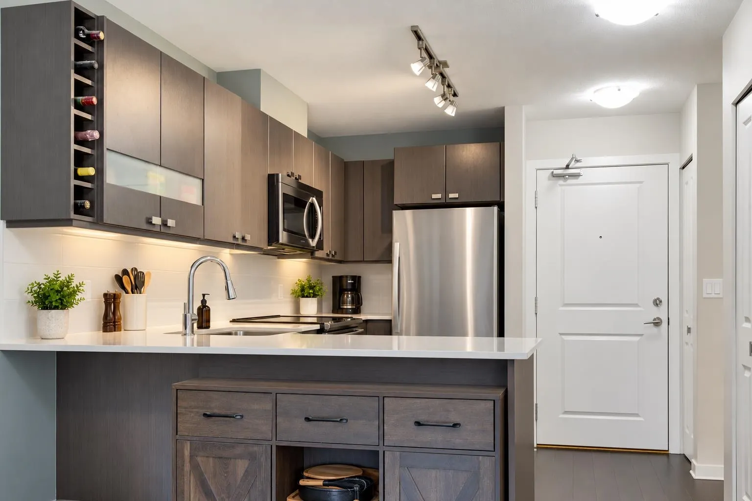 21009 56 Avenue #101