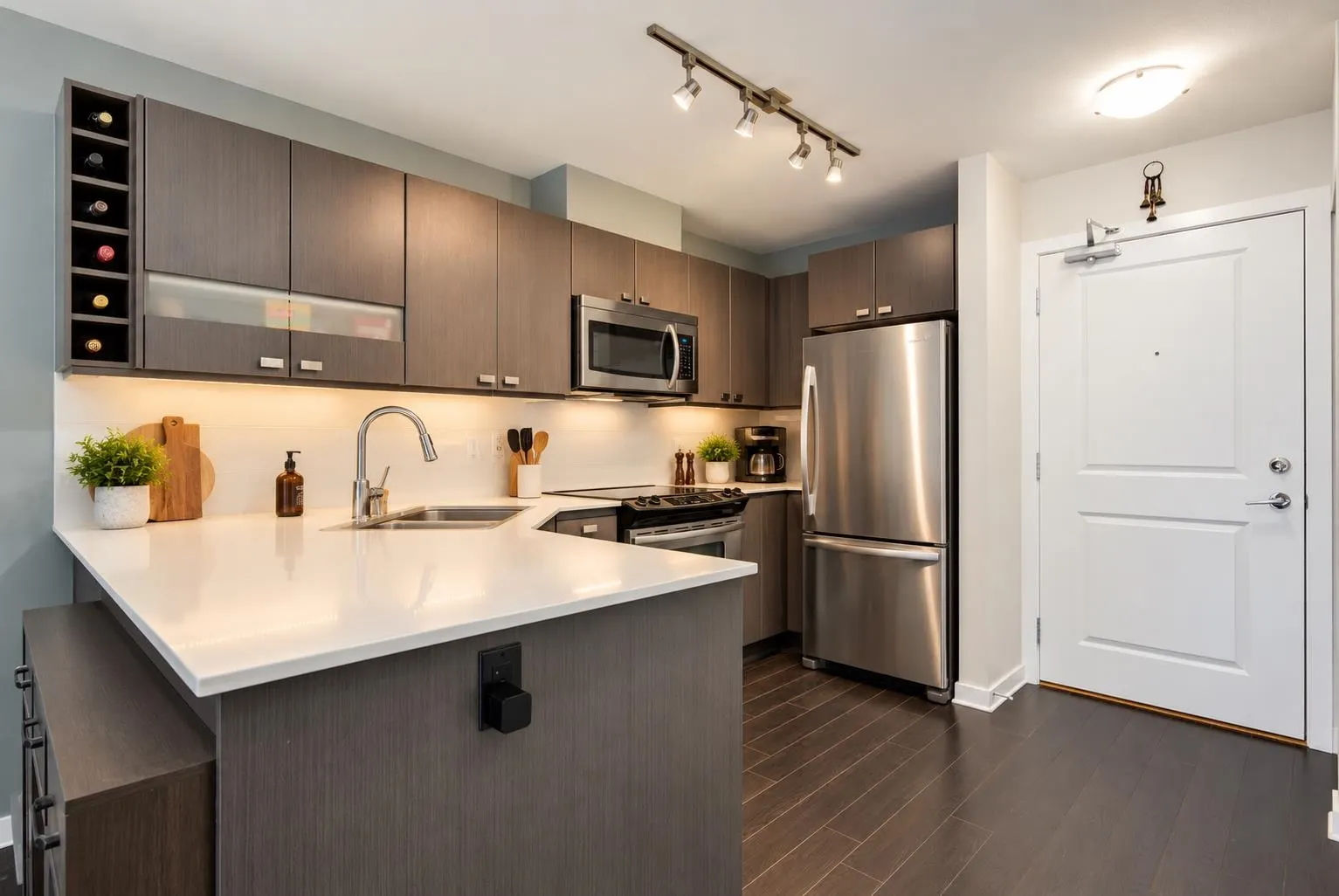 21009 56 Avenue #101