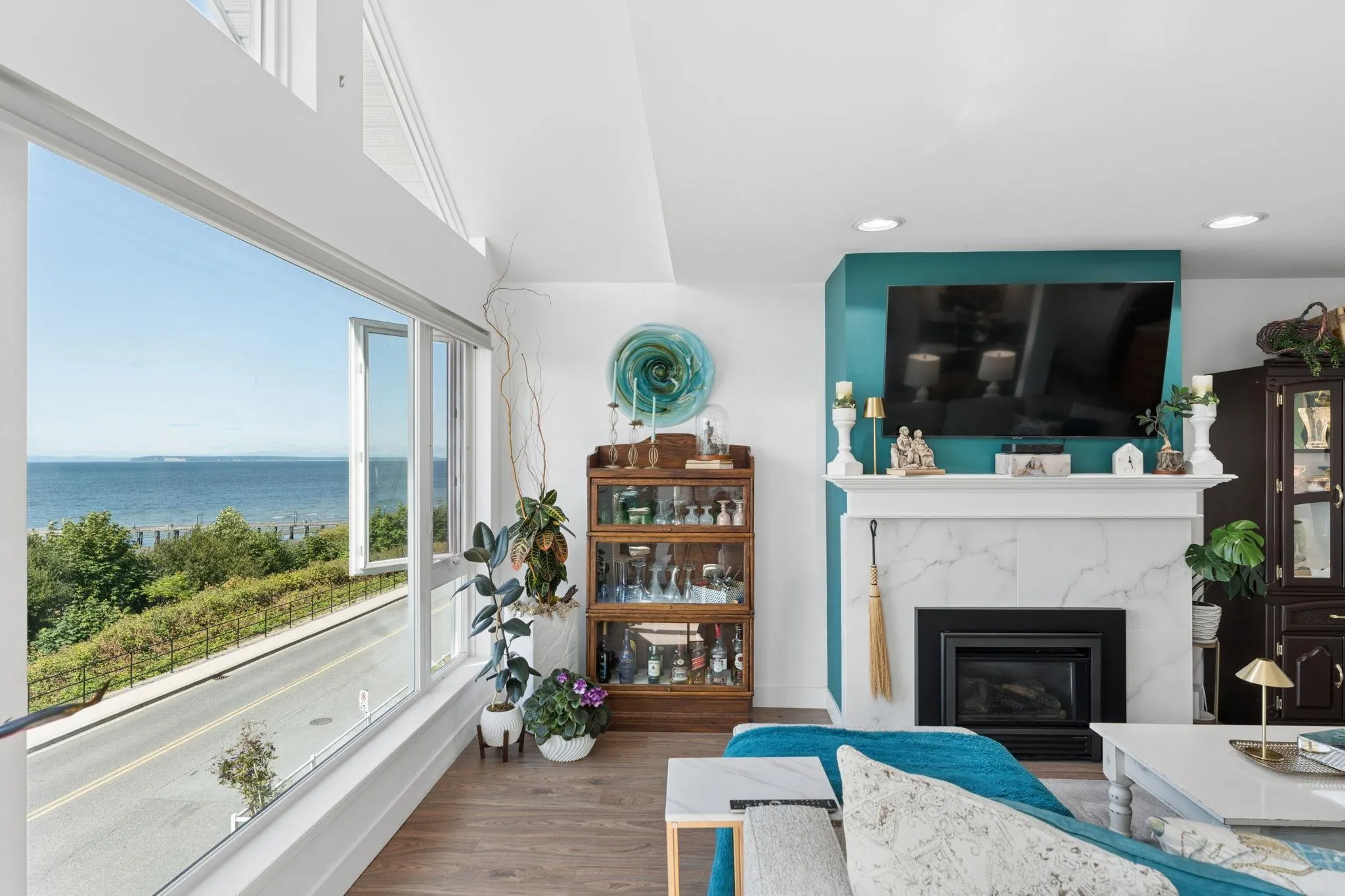 15165 Marine Drive #202