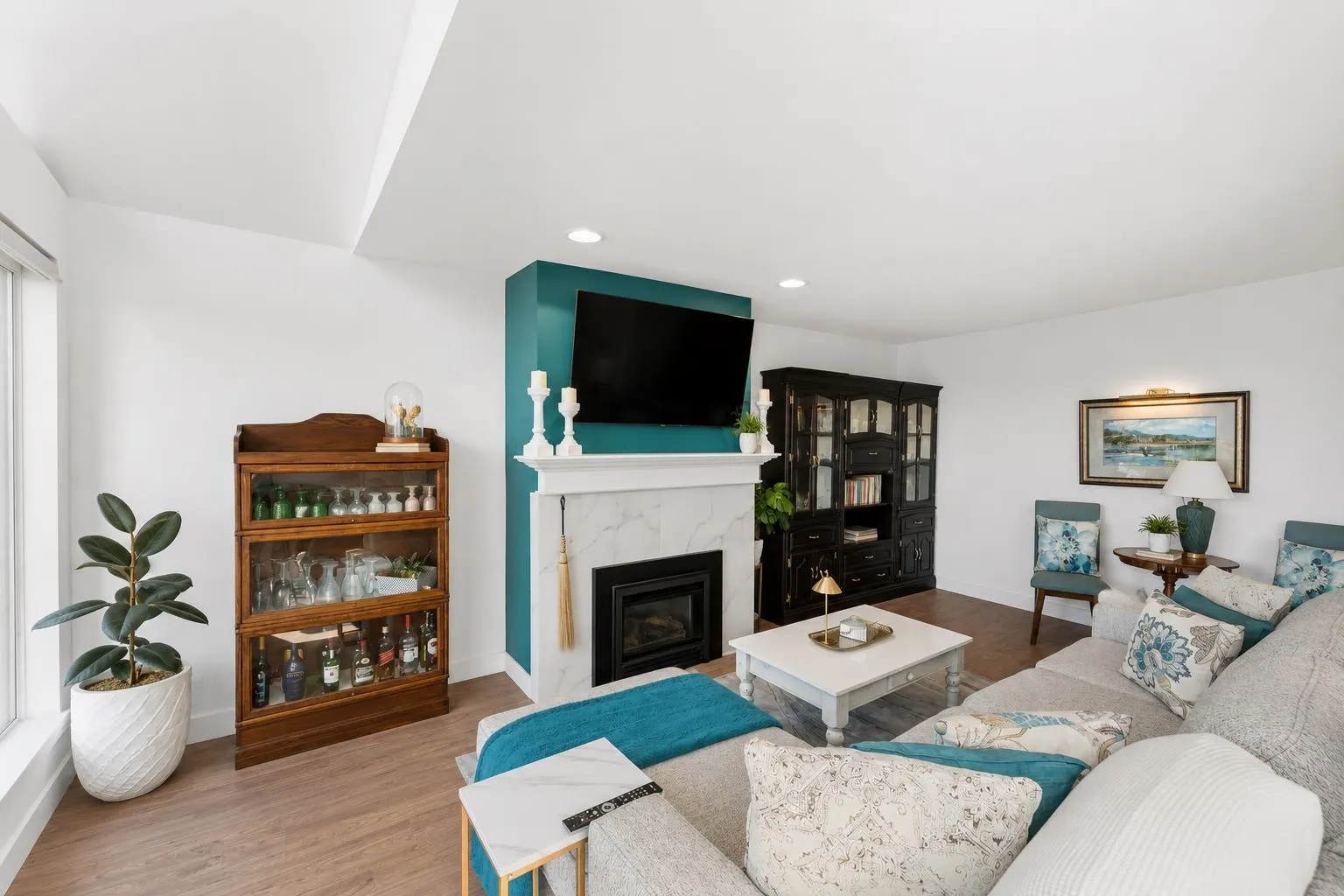 15165 Marine Drive #202