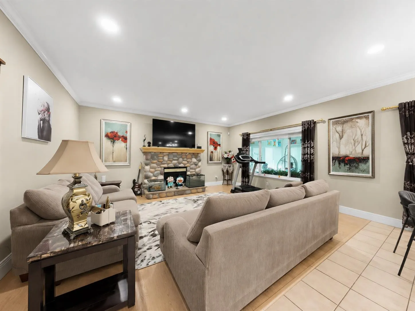 7371 Lindsay Road