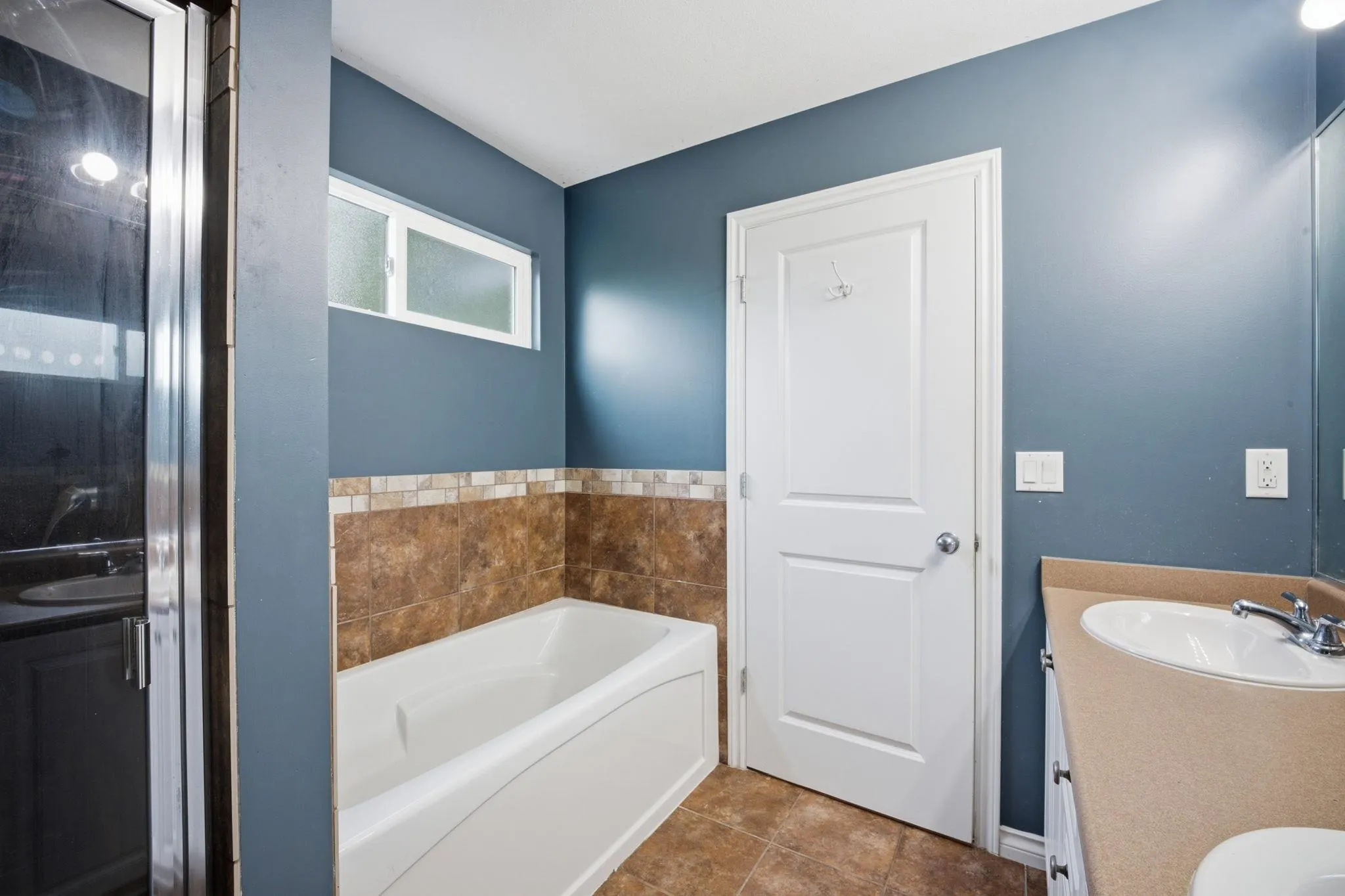 20582 67 Avenue #5