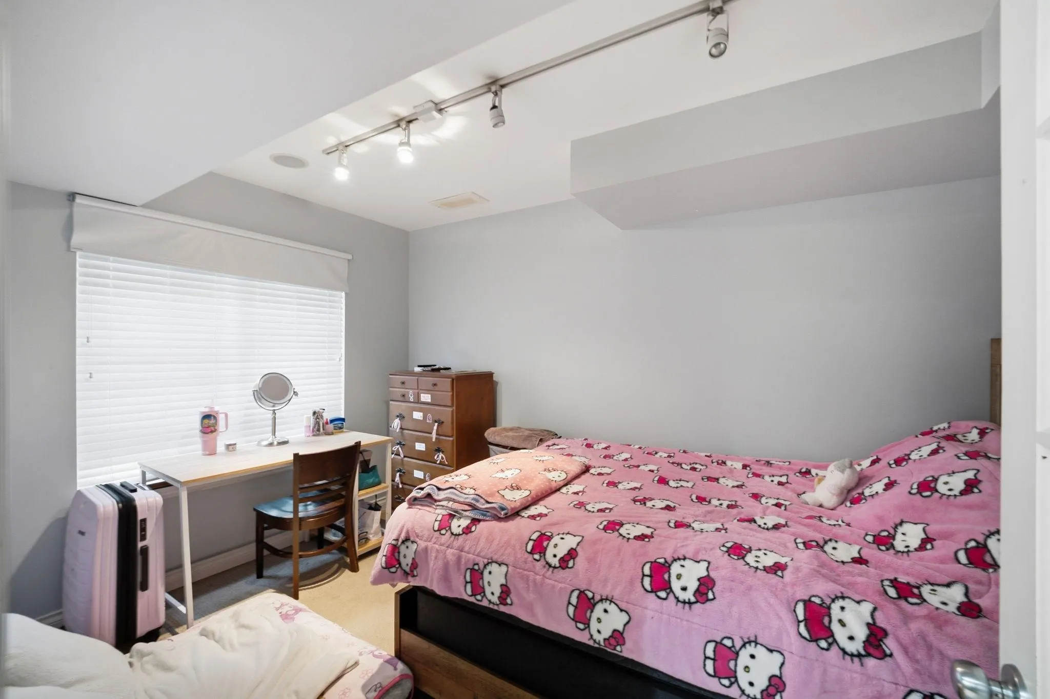 20582 67 Avenue #5