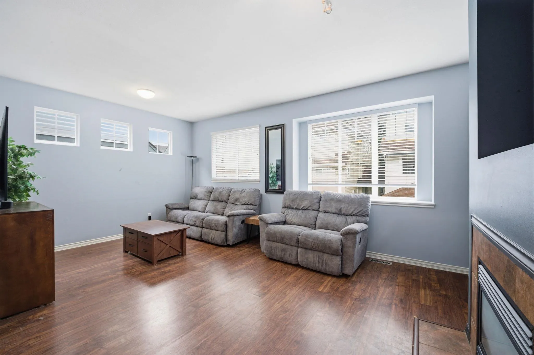 20582 67 Avenue #5