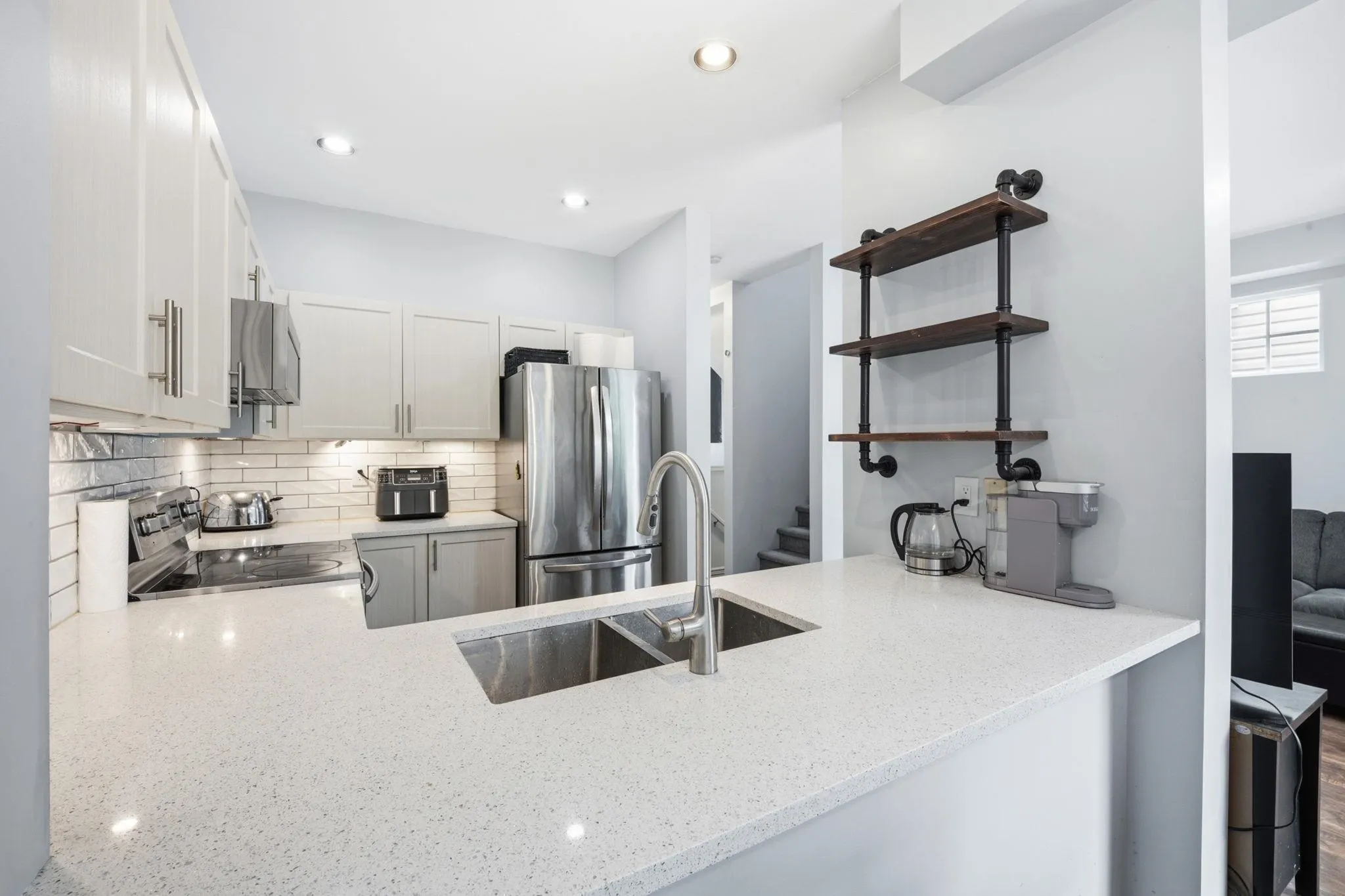 20582 67 Avenue #5