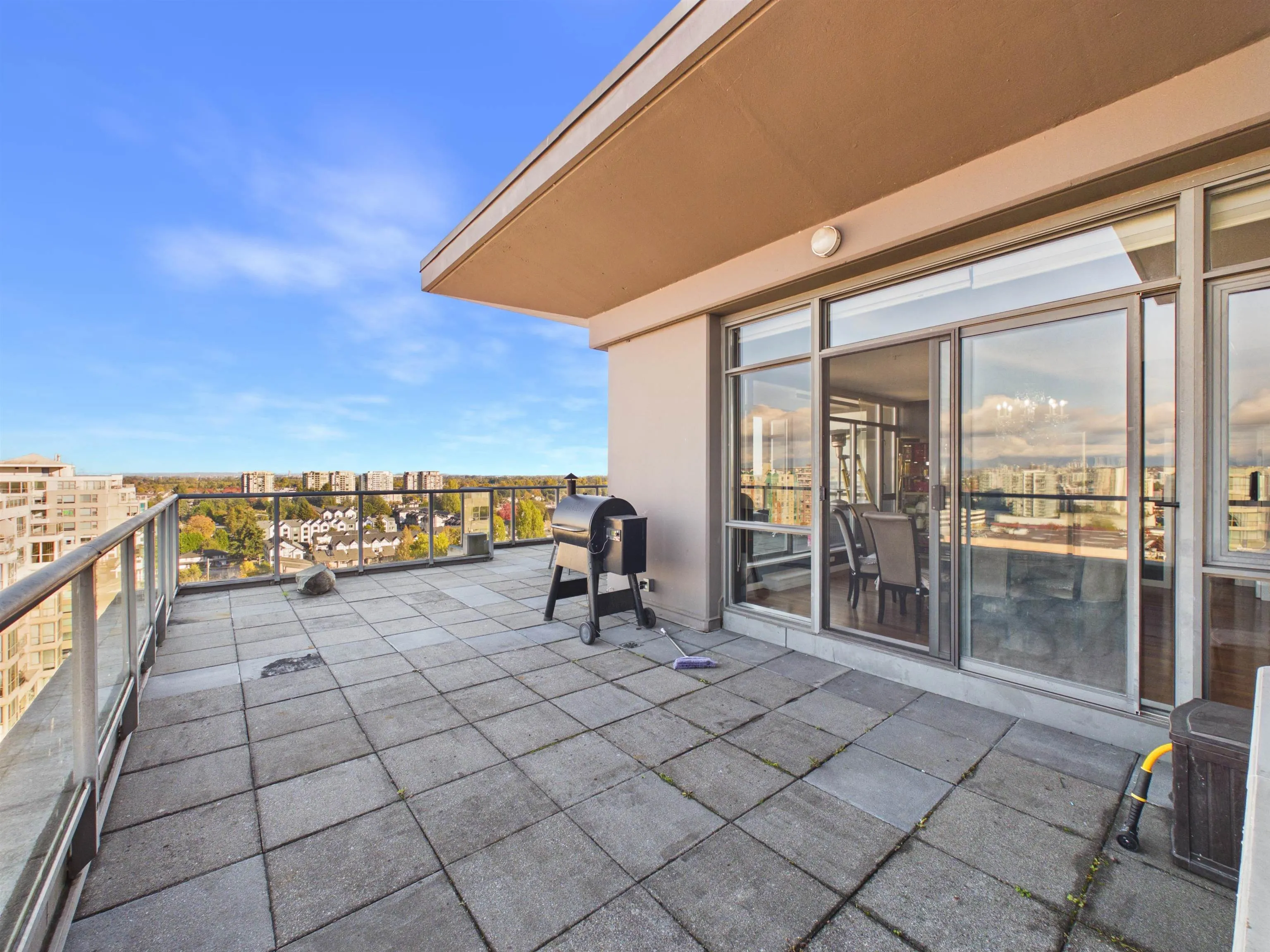 6331 Buswell Street #1801