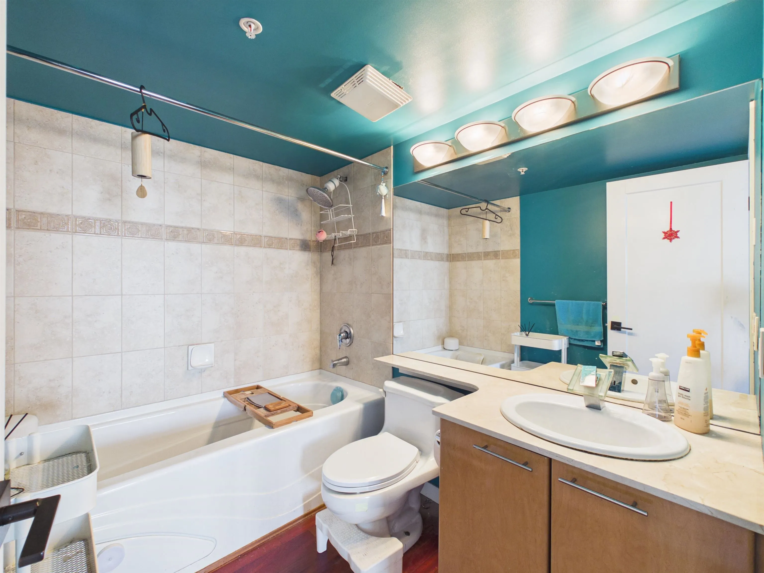 6331 Buswell Street #1801
