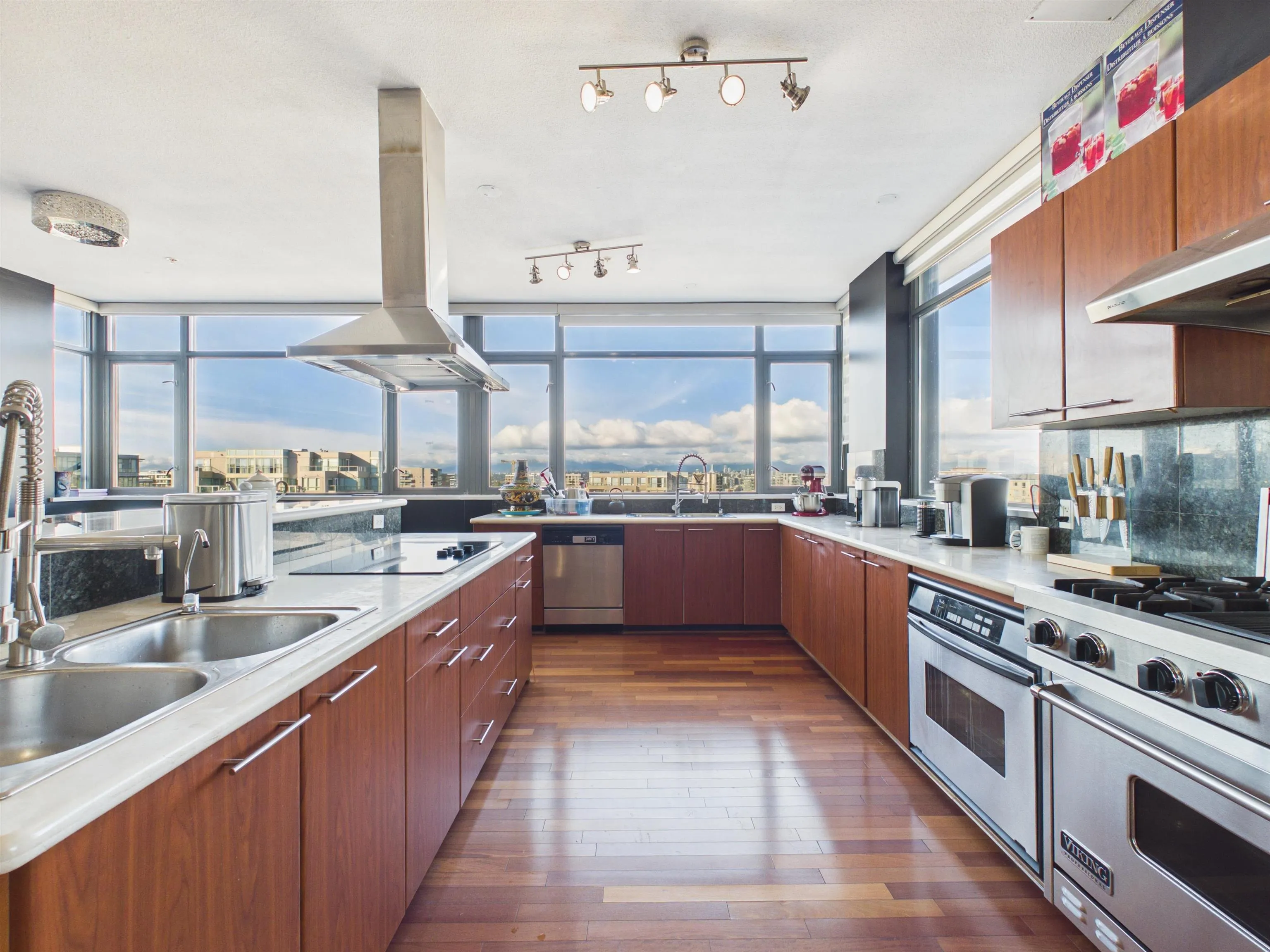 6331 Buswell Street #1801