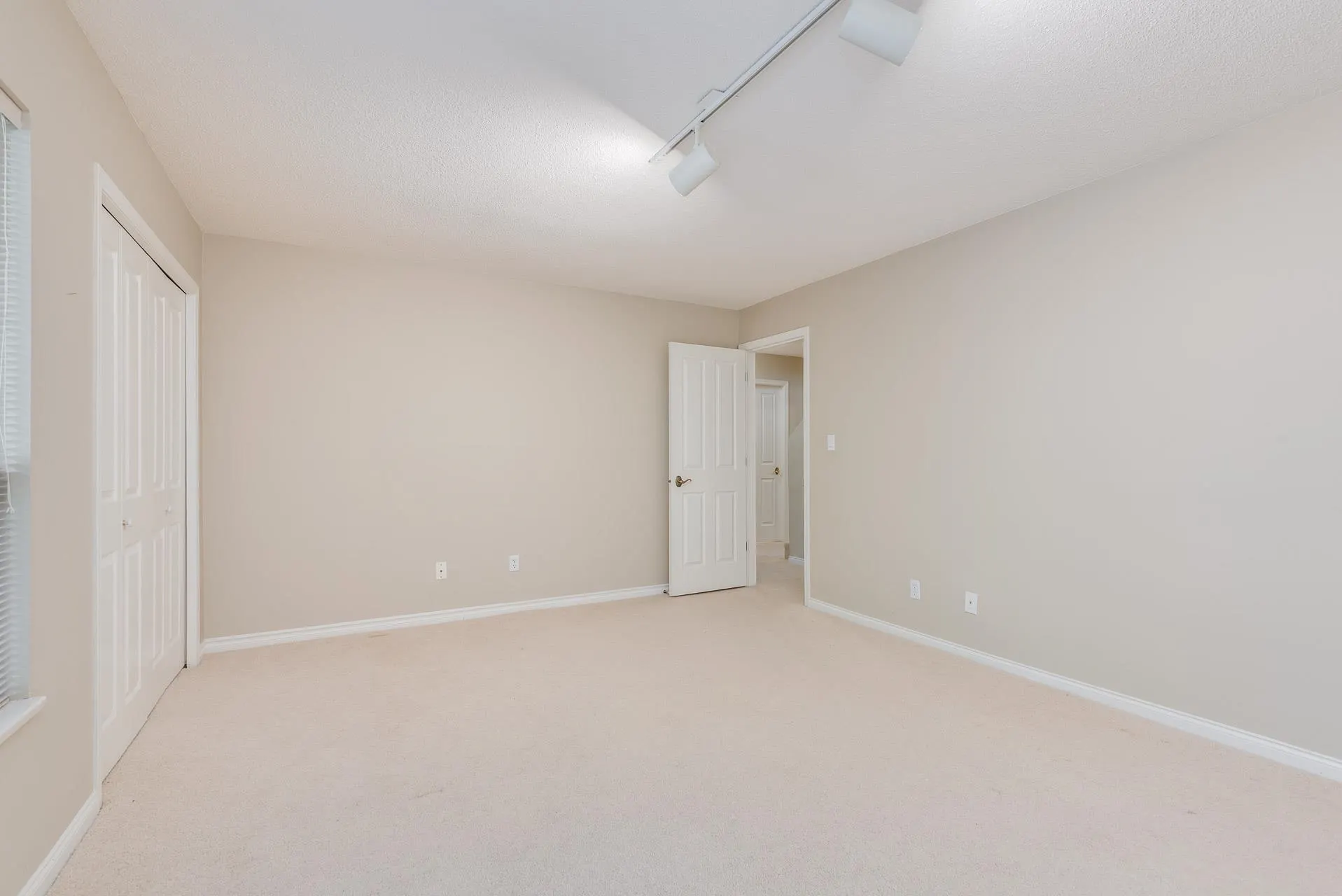 4055 Indian River Drive #29