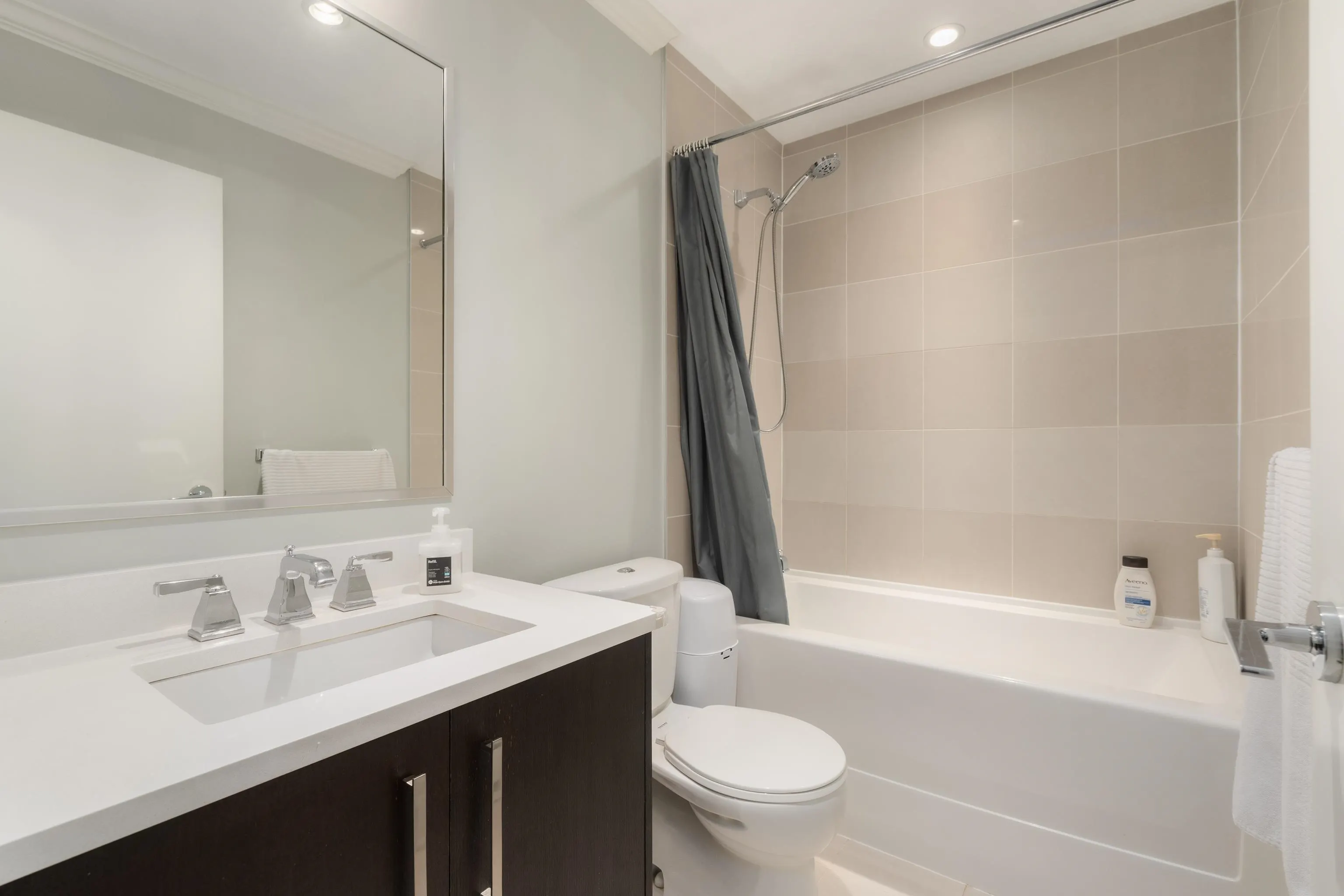 8485 New Haven Close #401