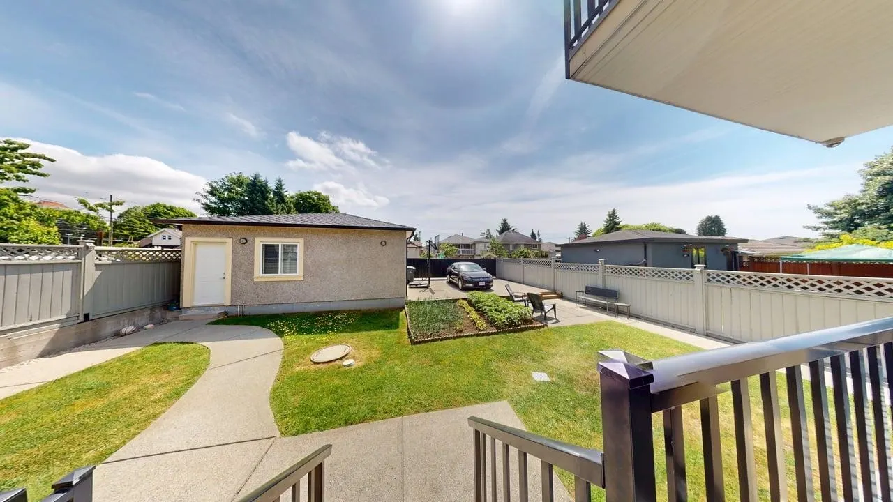 1010 Edinburgh Street