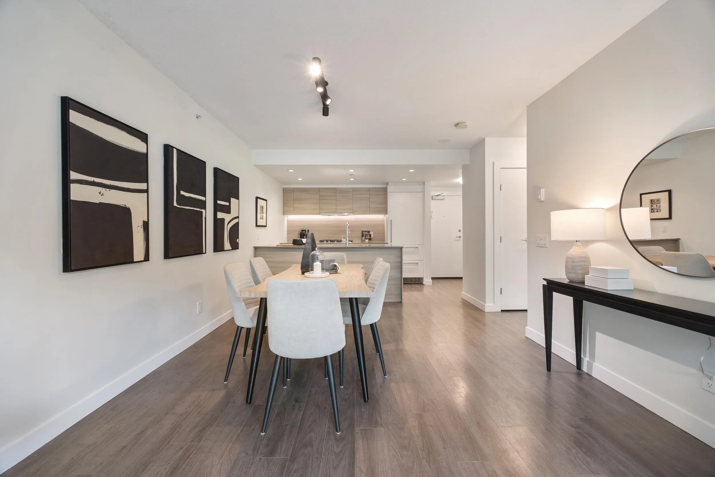 988 Quayside Drive #TH2