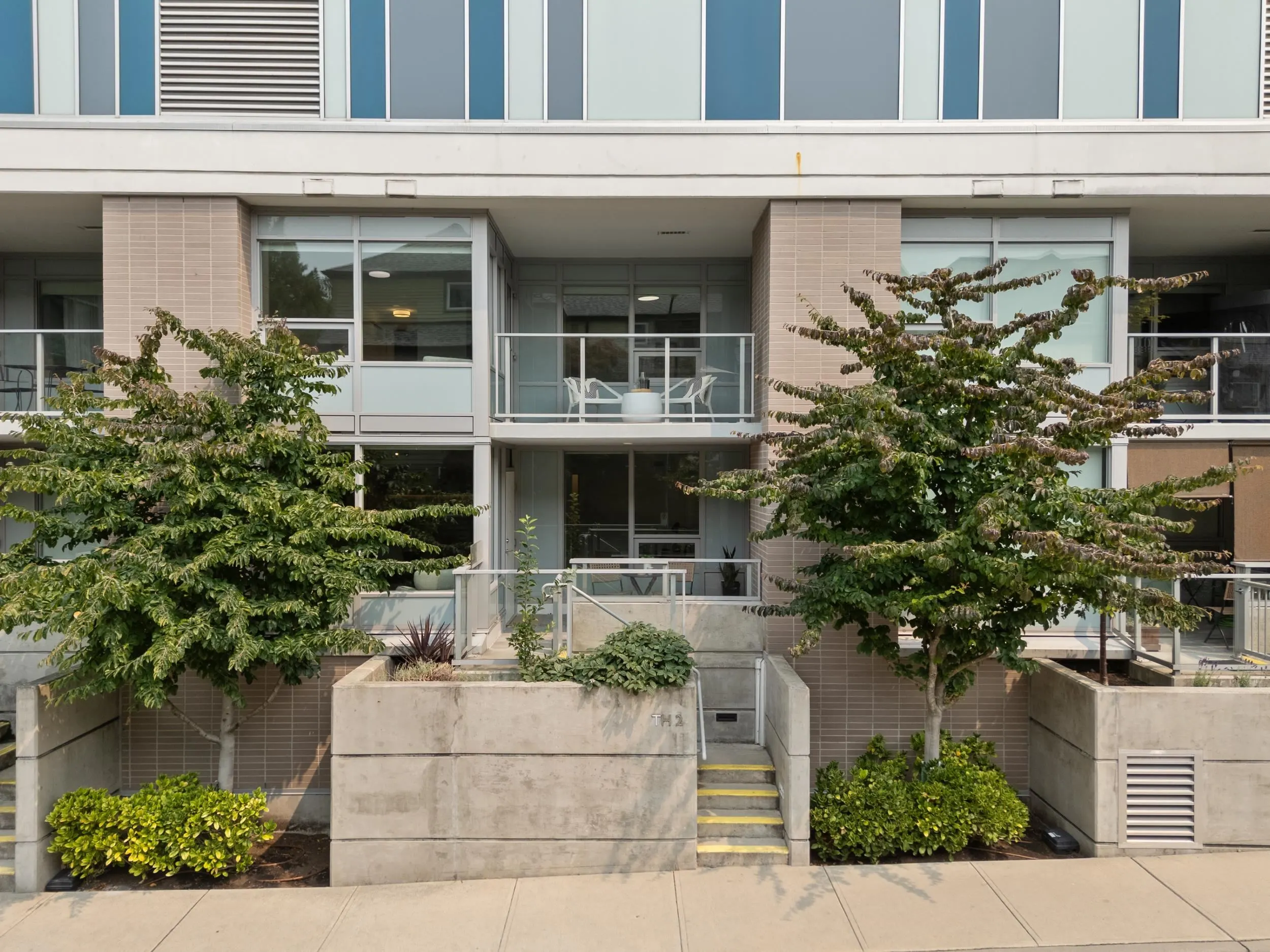 988 Quayside Drive #TH2