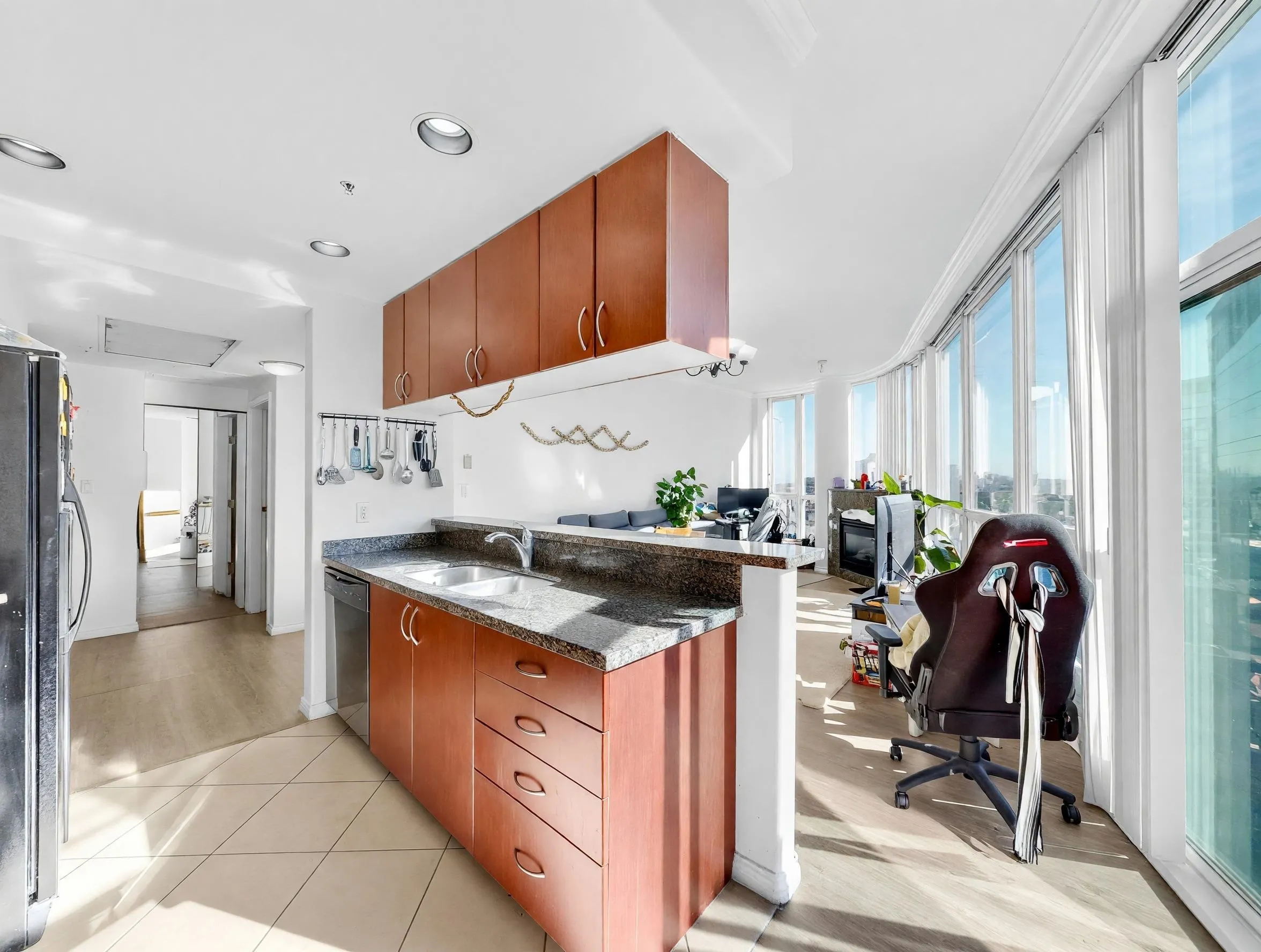 1111 W Pender Street #3803
