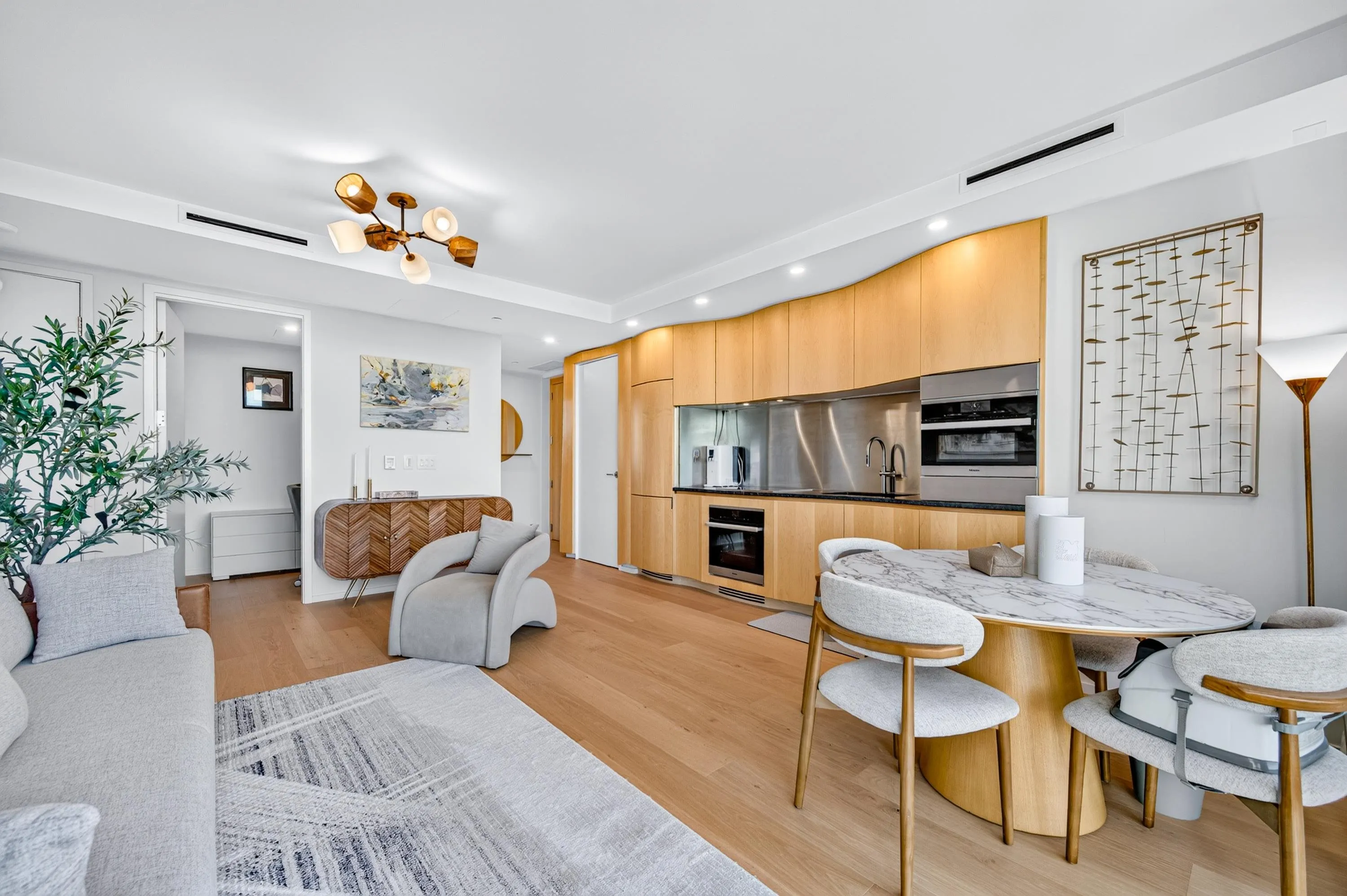 1568 Alberni Street #1605