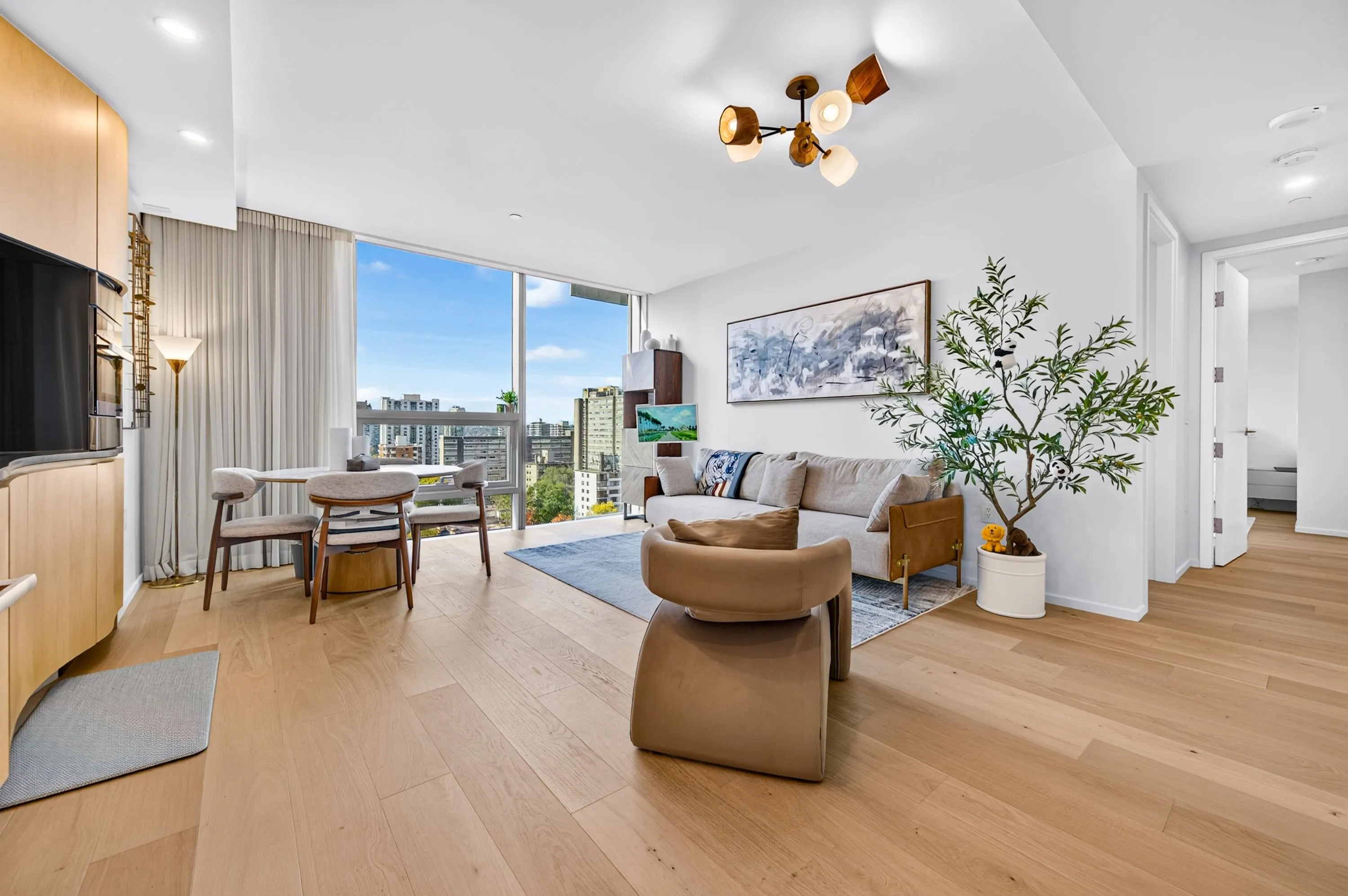 1568 Alberni Street #1605