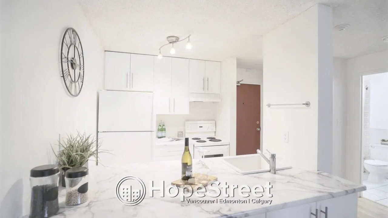 1040 Pacific Street #609