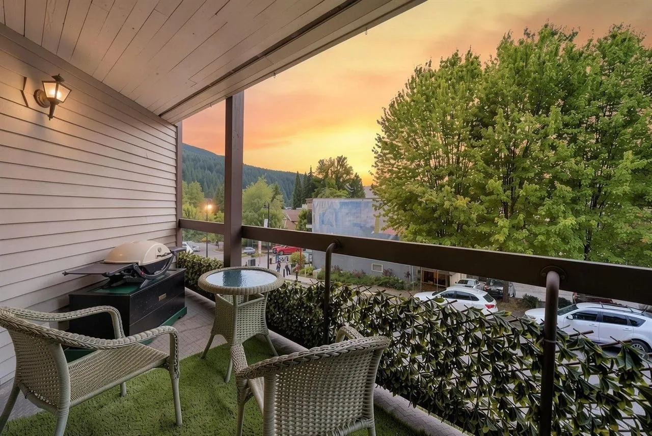 2181 Panorama Drive #104