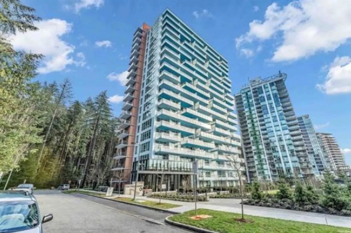 5608 Berton Avenue #305