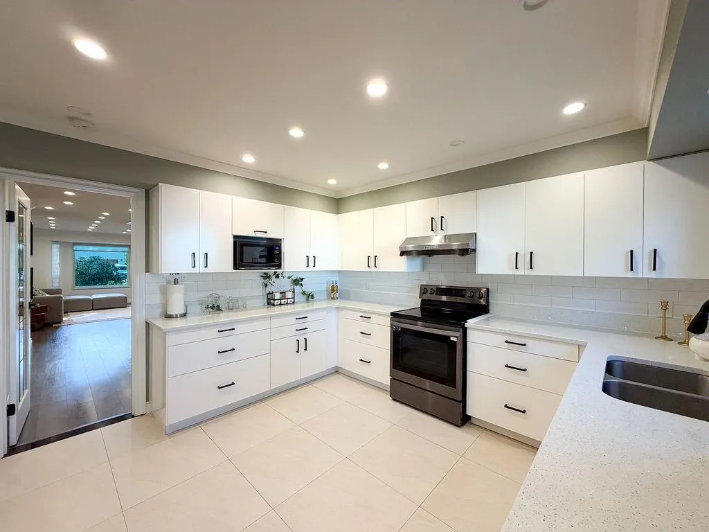 5179 Topaz Place