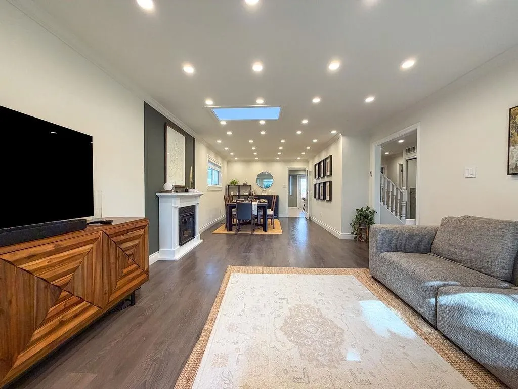 5179 Topaz Place