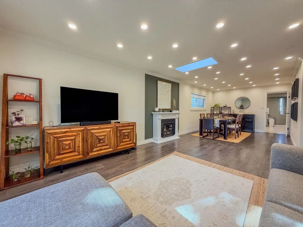 5179 Topaz Place