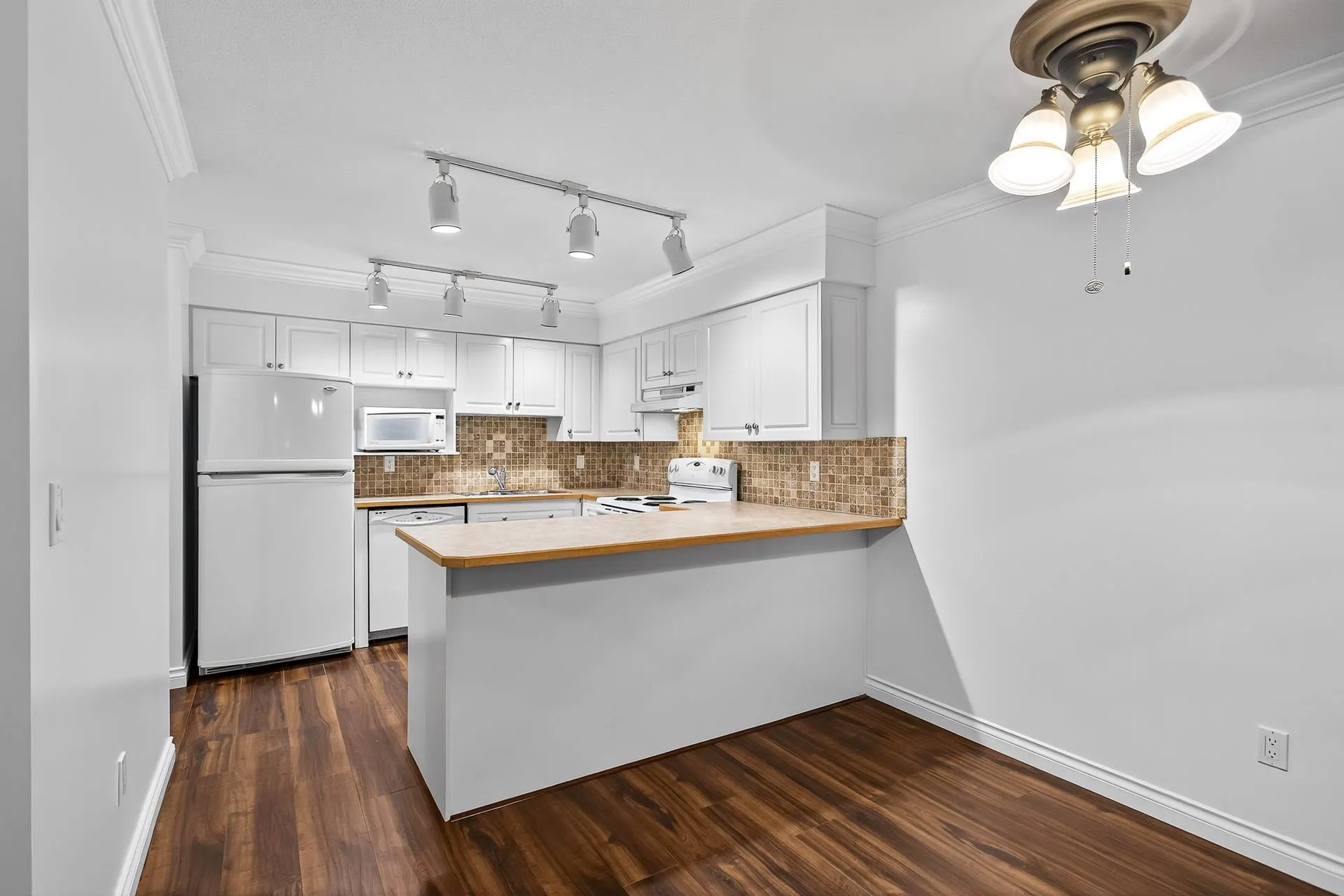 1215 Pacific Street #107