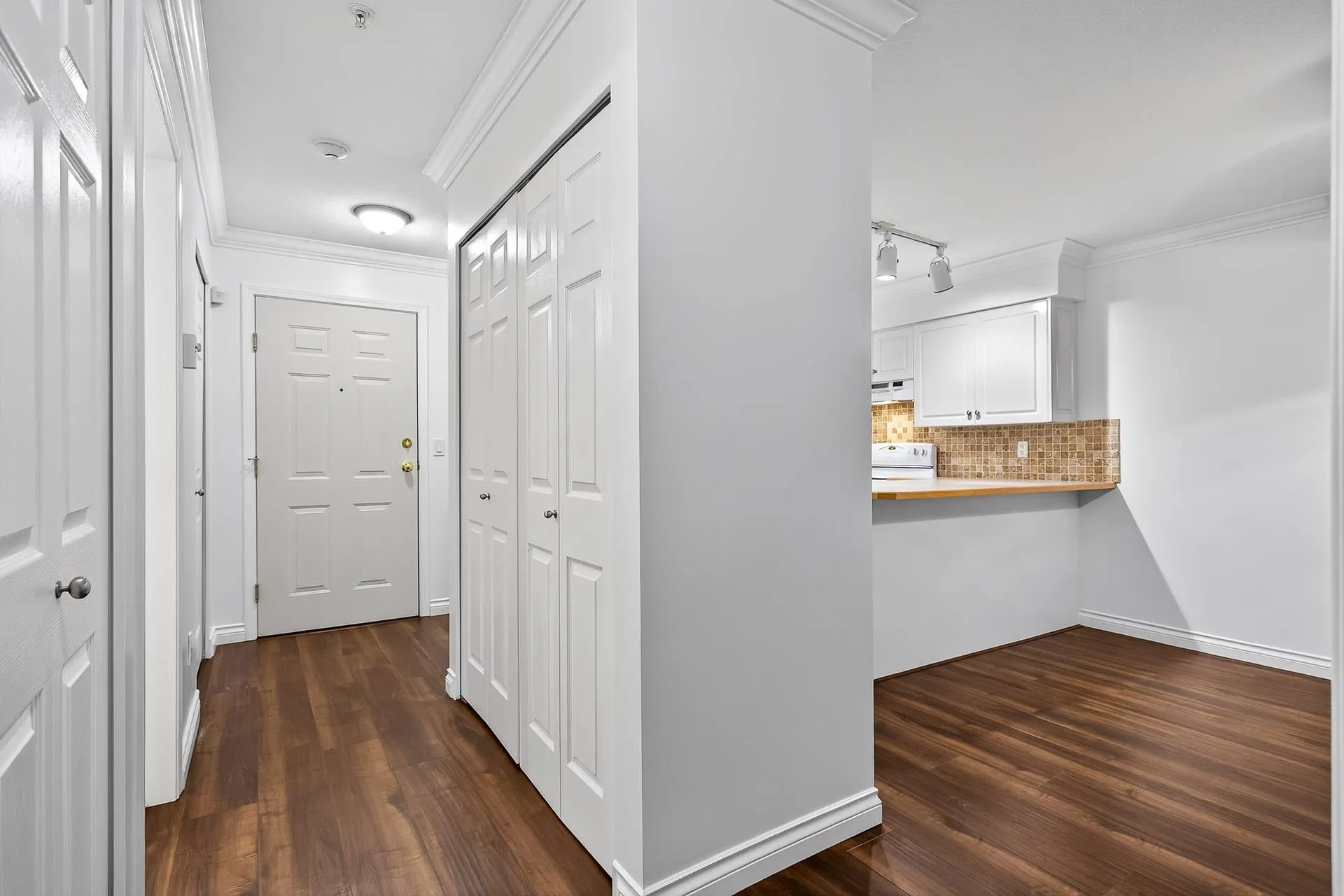 1215 Pacific Street #107