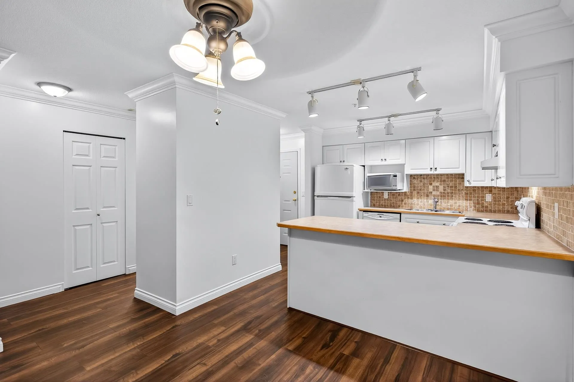 1215 Pacific Street #107