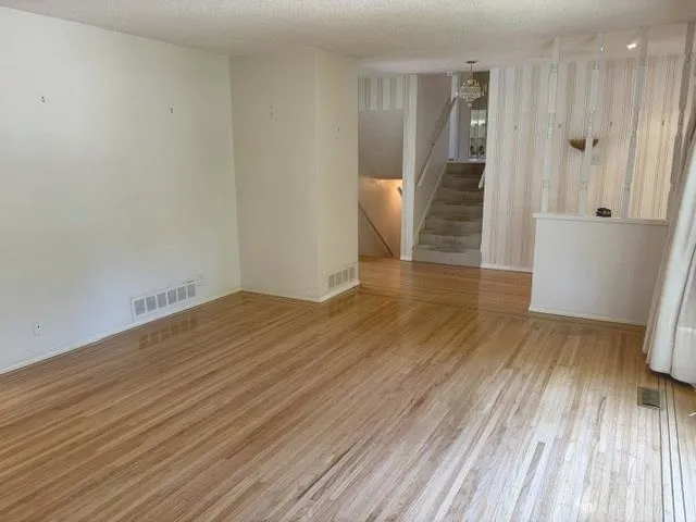 1074 Bayview Drive