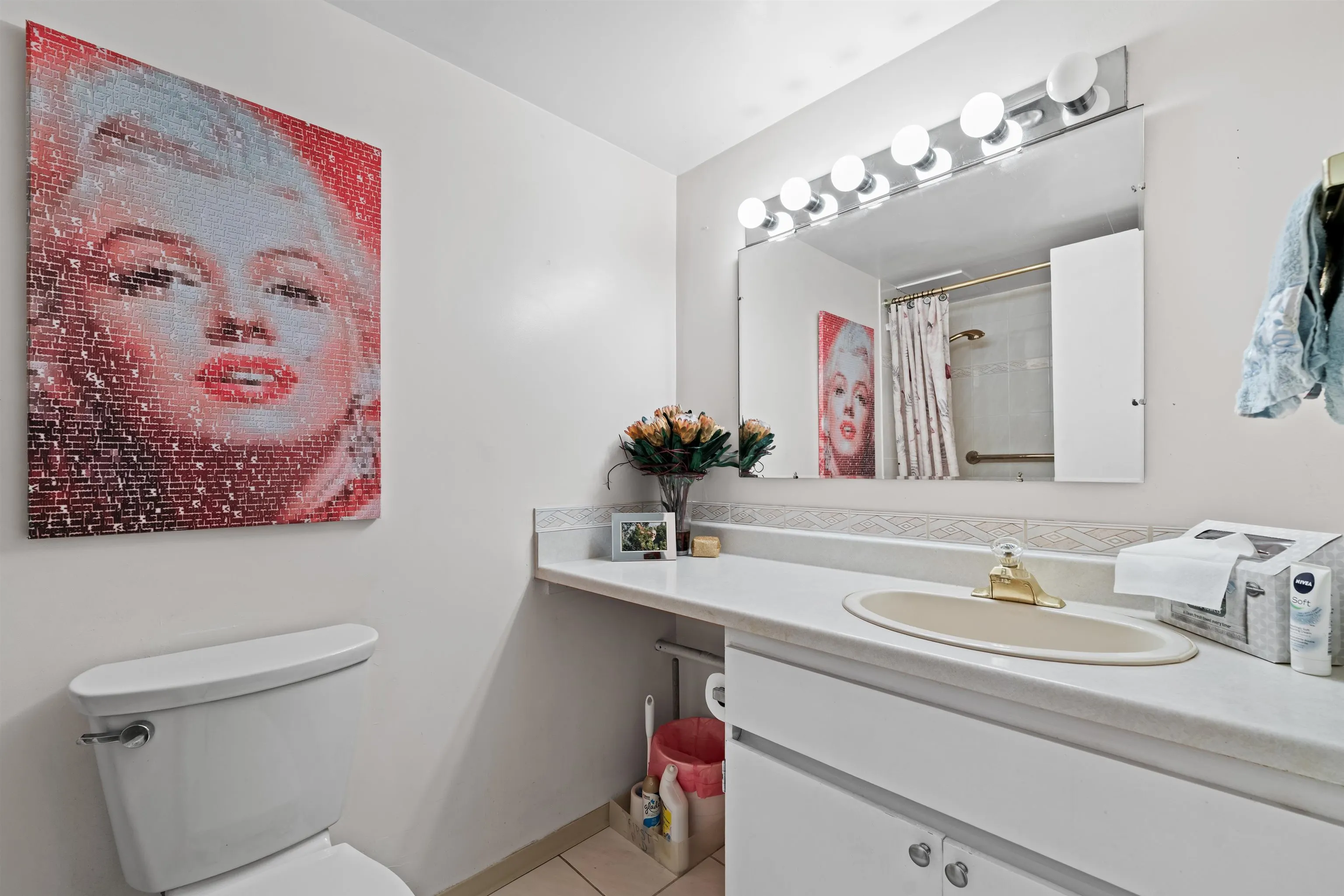 250 W 1st Street #206