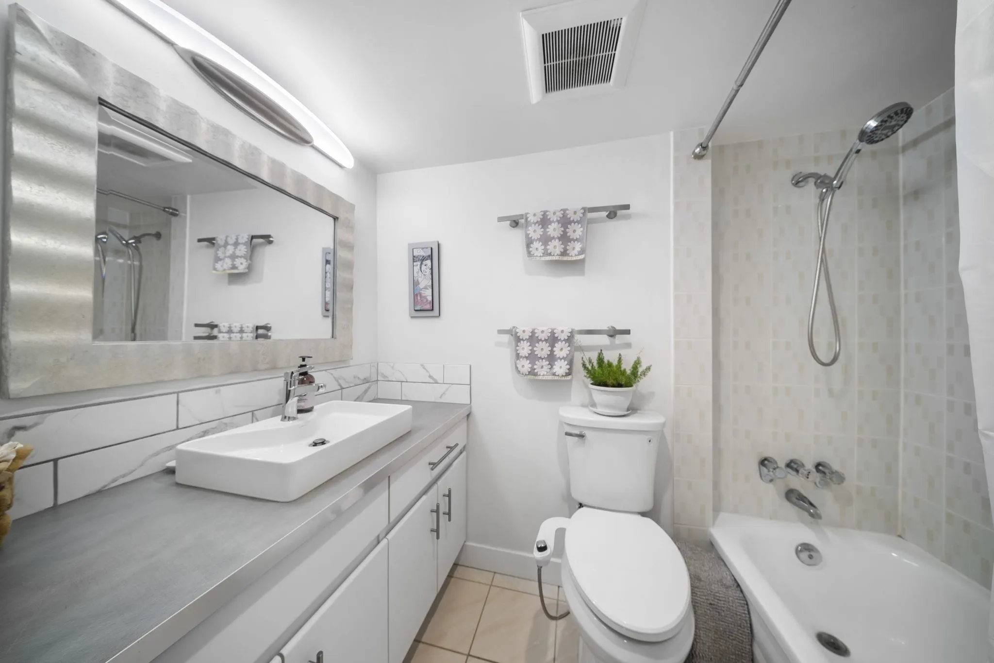 1330 Harwood Street #301