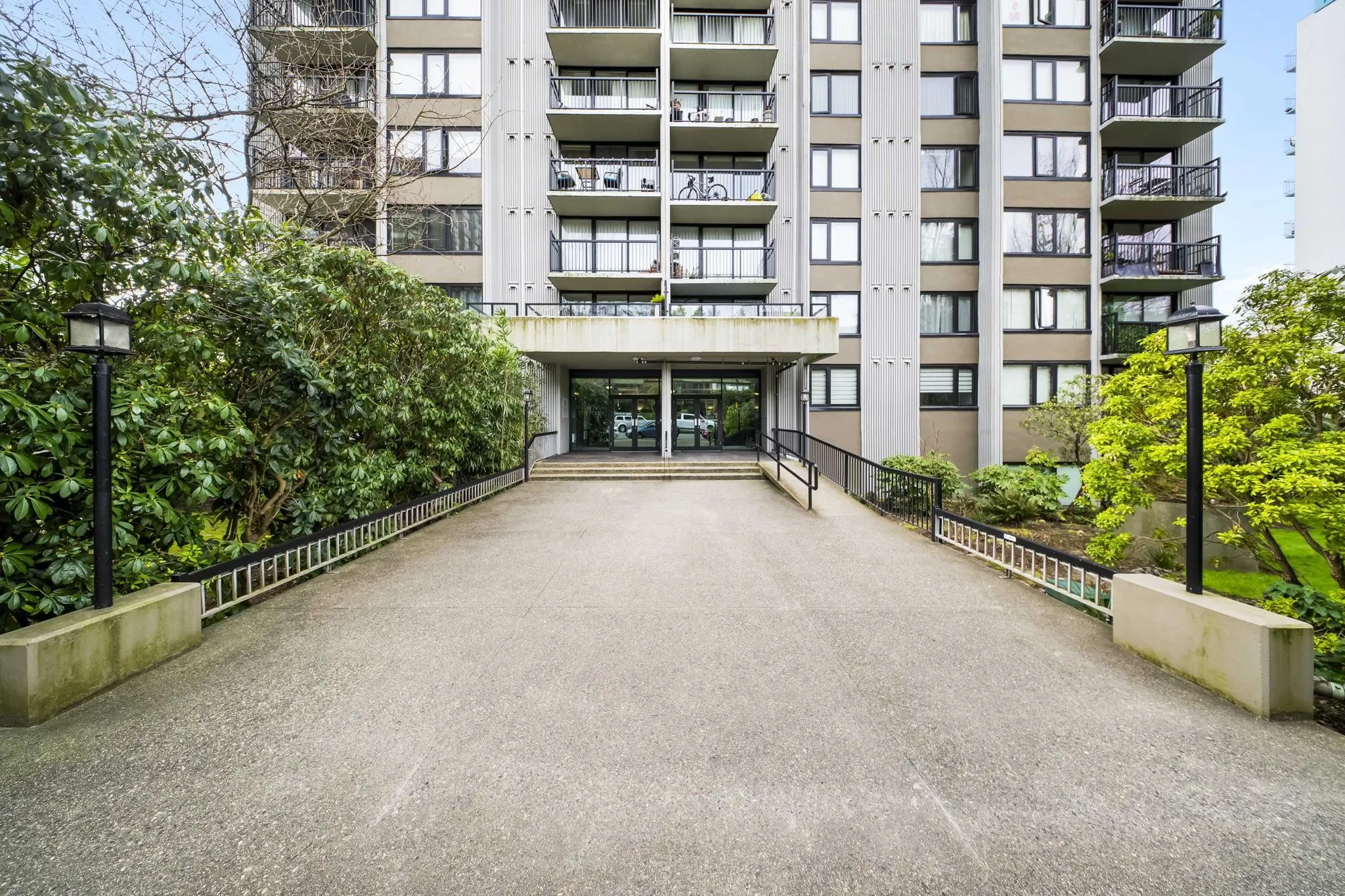1330 Harwood Street #301