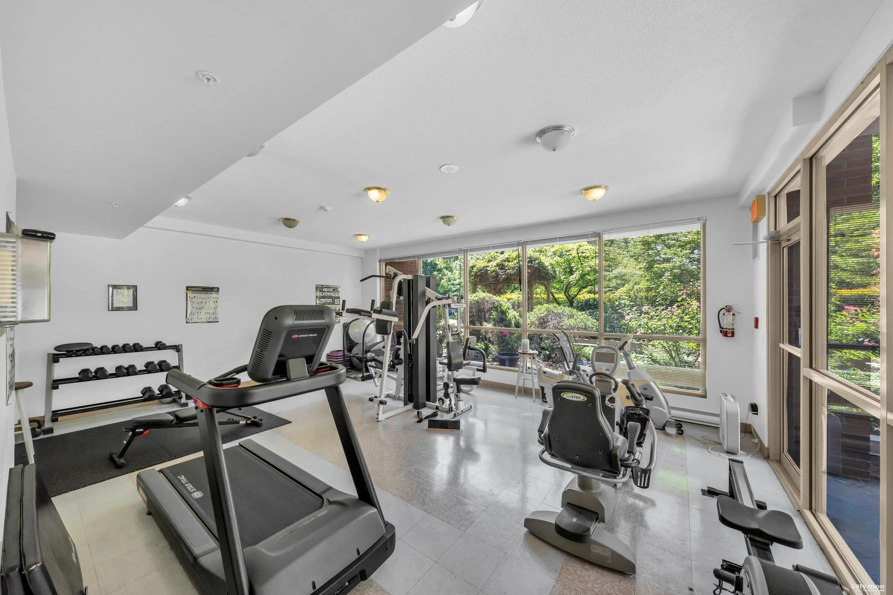 160 W Keith Road #802