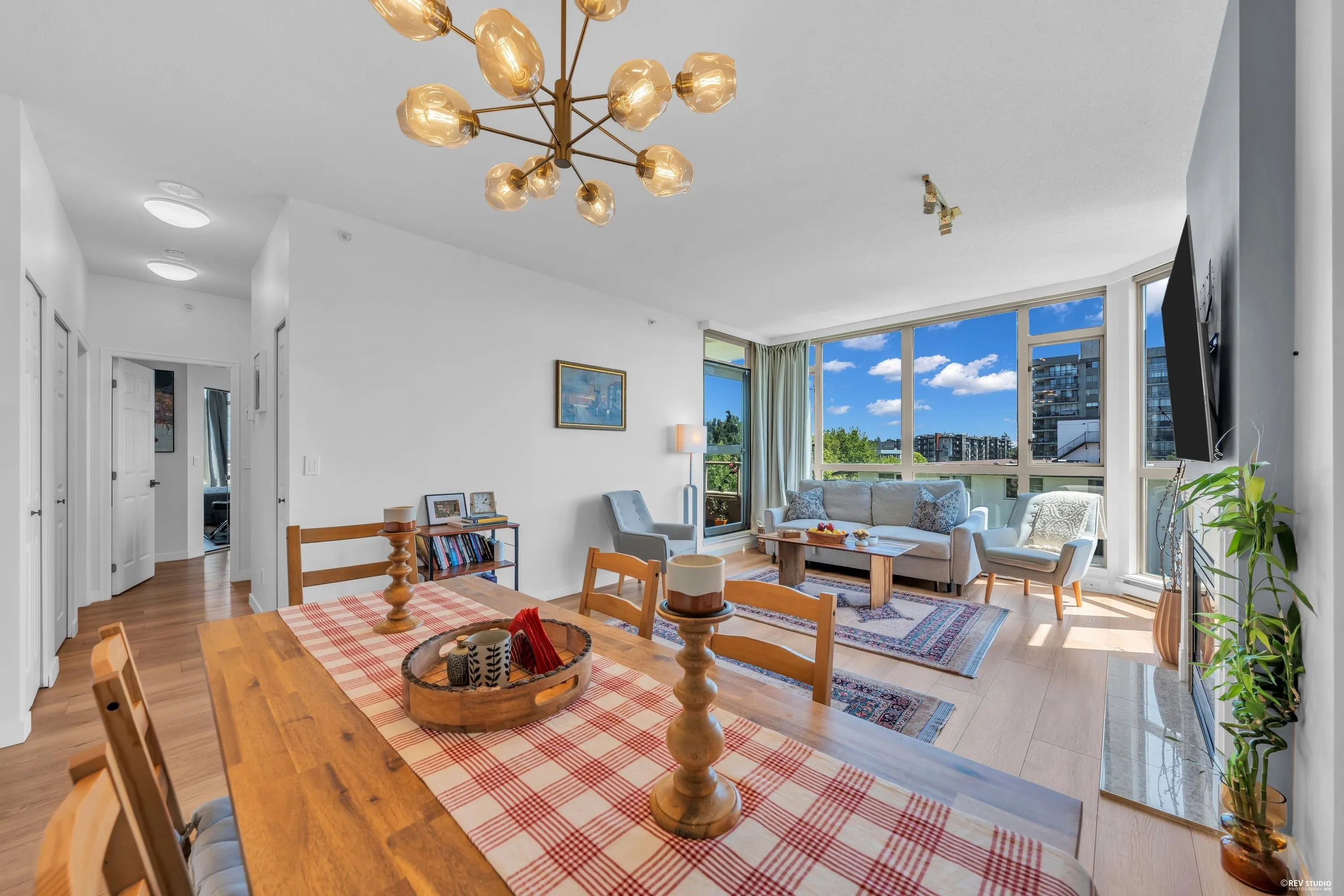 160 W Keith Road #802