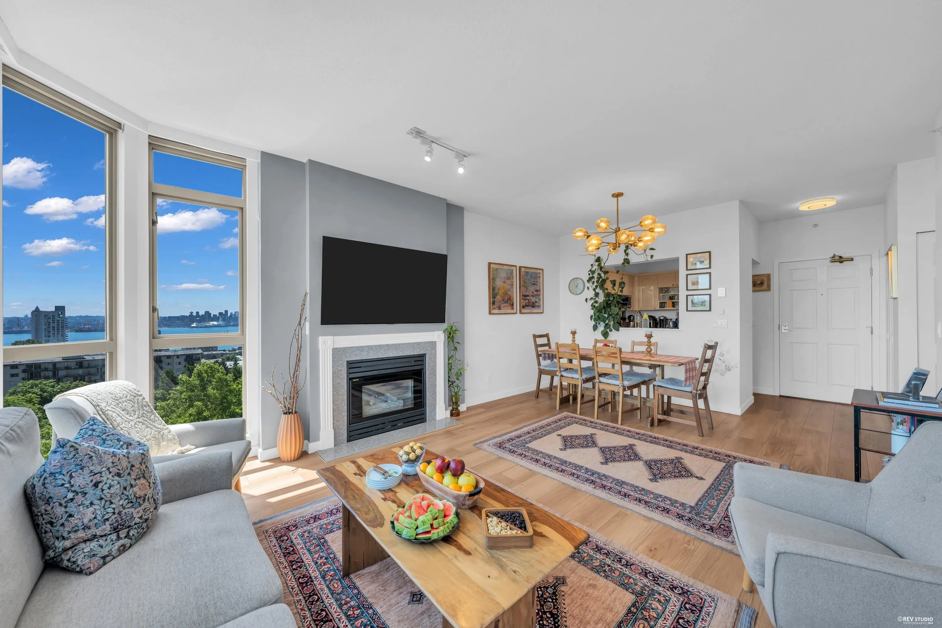 160 W Keith Road #802
