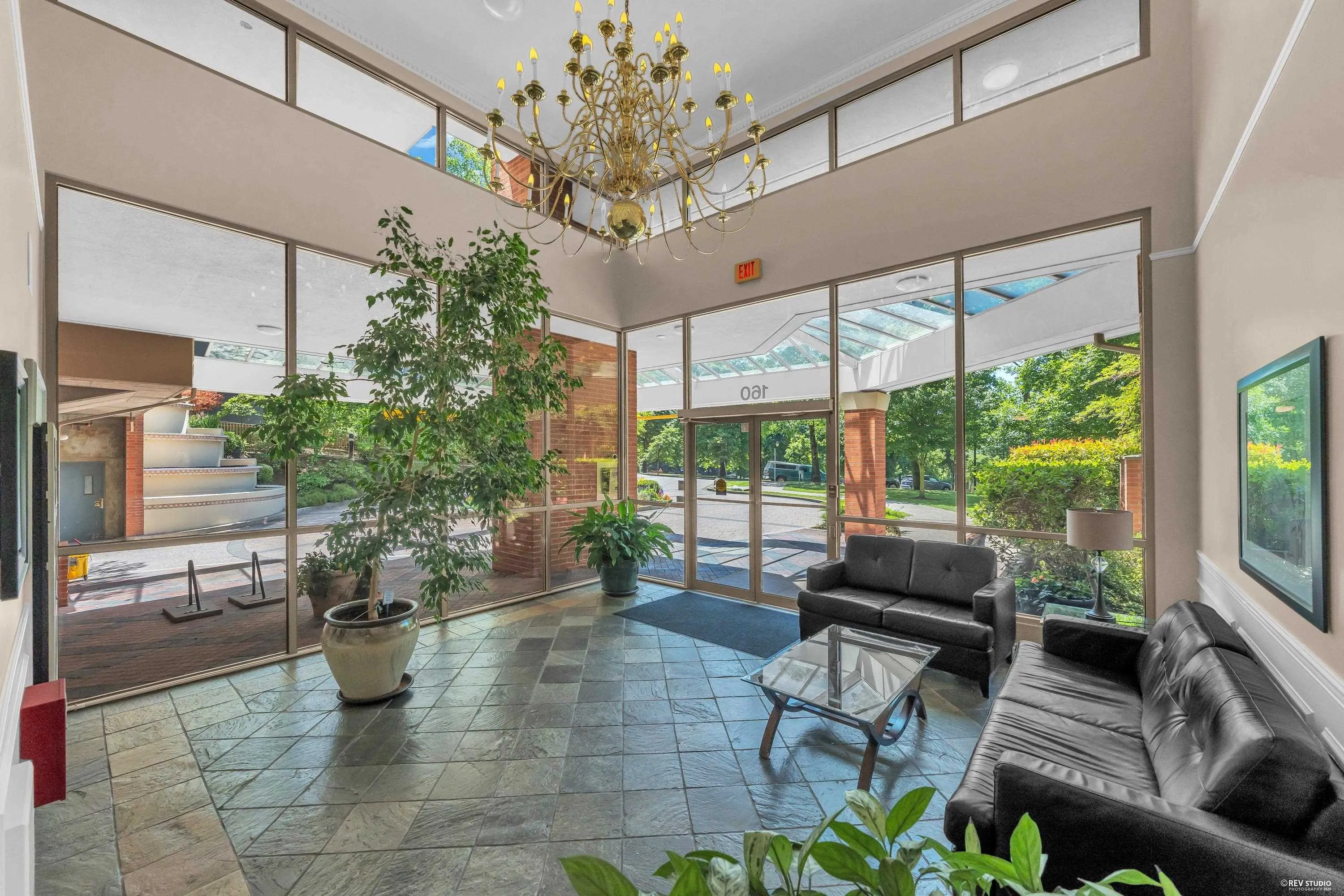 160 W Keith Road #802